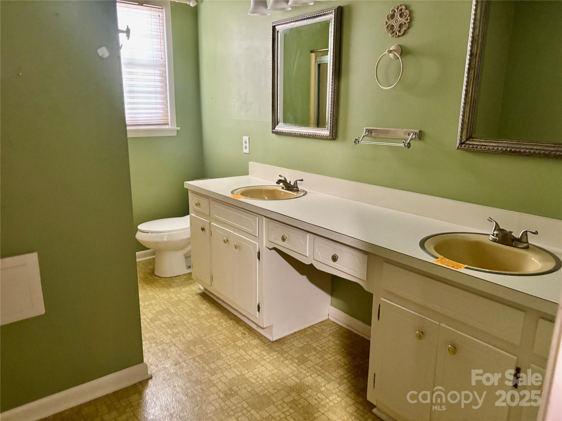 8417 Rolling Hills Avenue - Photo 10