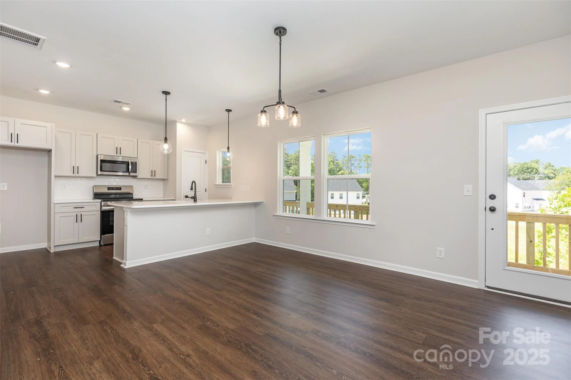 2063 Sadler Woods Lane - Photo 3