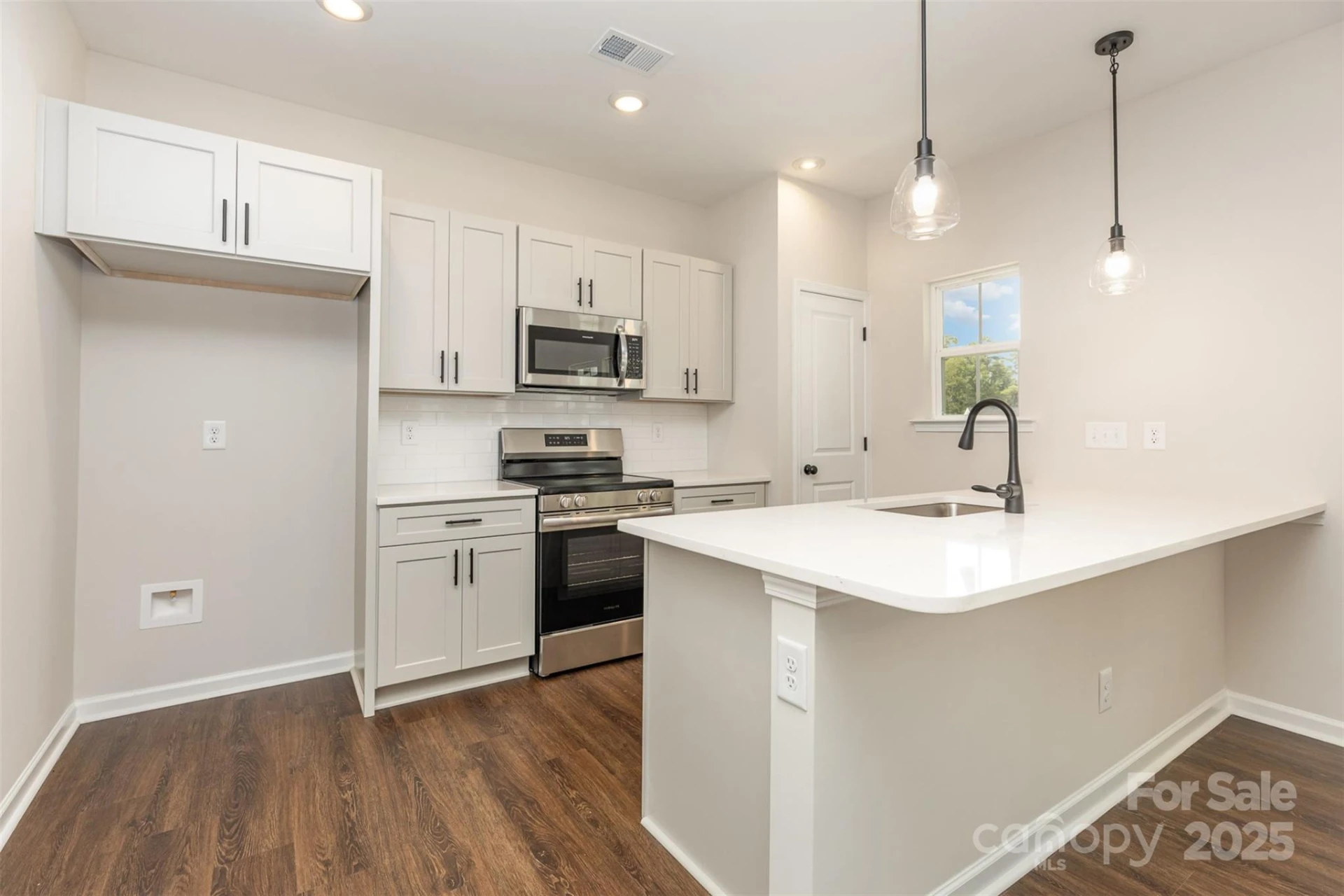 2063 Sadler Woods Lane - Photo 4