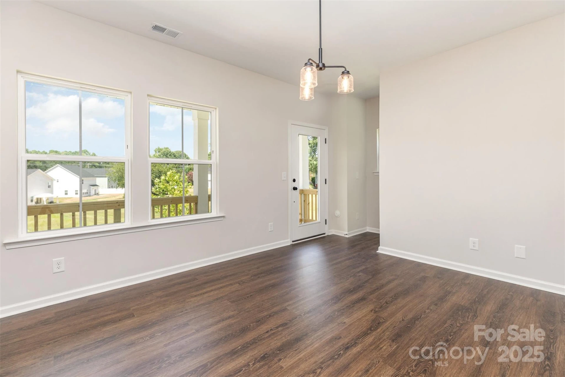 2063 Sadler Woods Lane - Photo 8