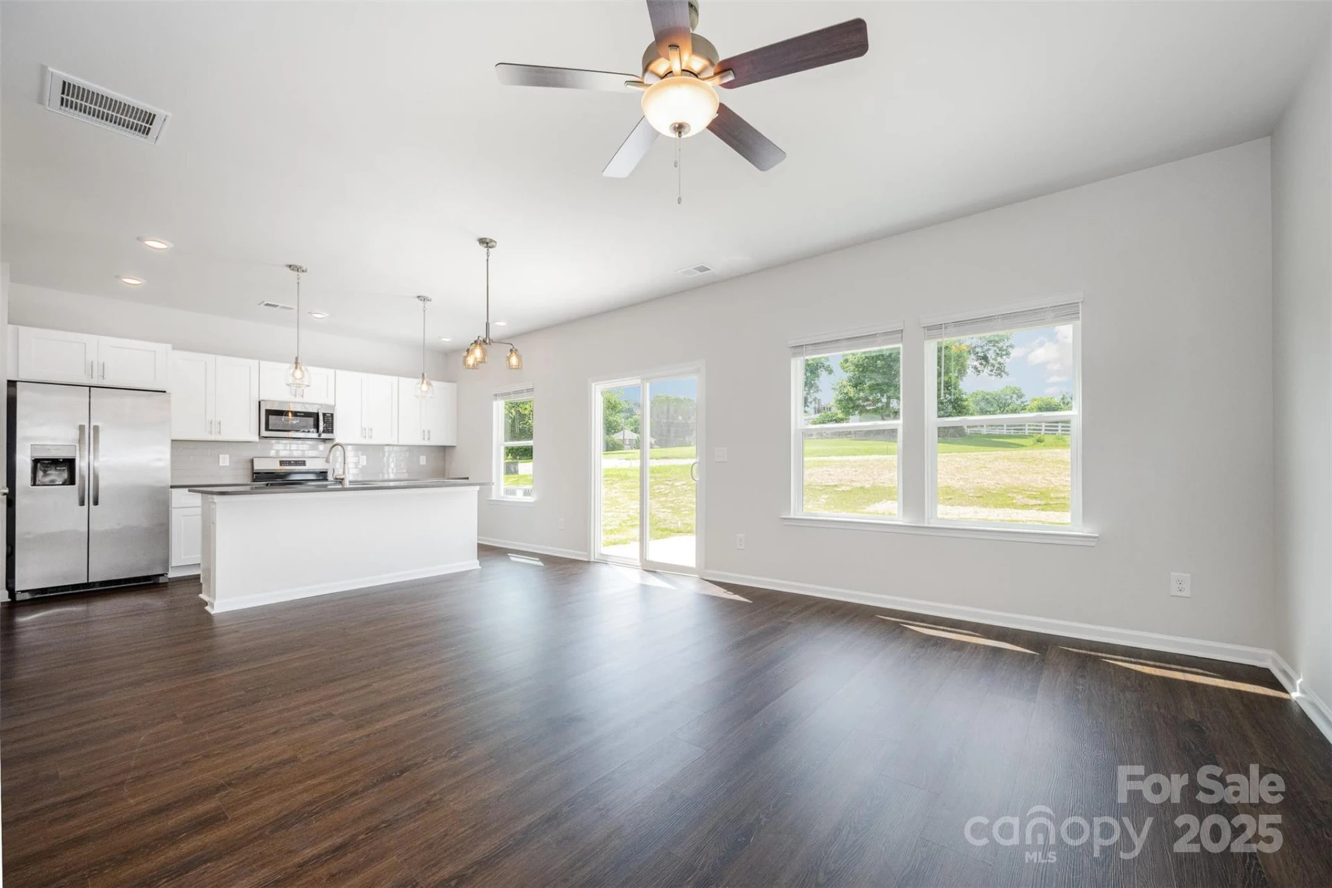 1209 Cathey Road - Photo 2