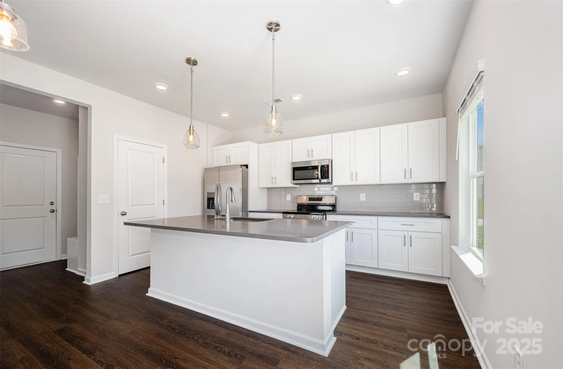 1209 Cathey Road - Photo 5