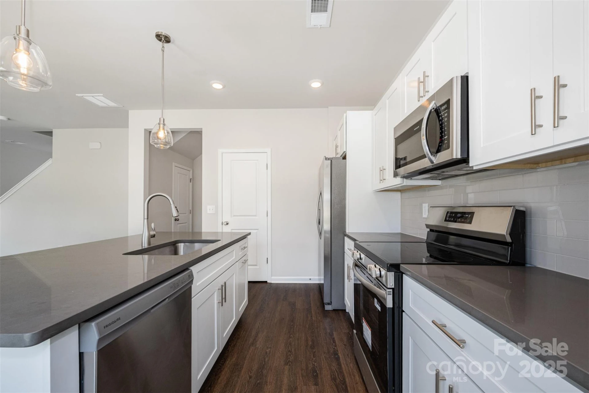 1209 Cathey Road - Photo 7