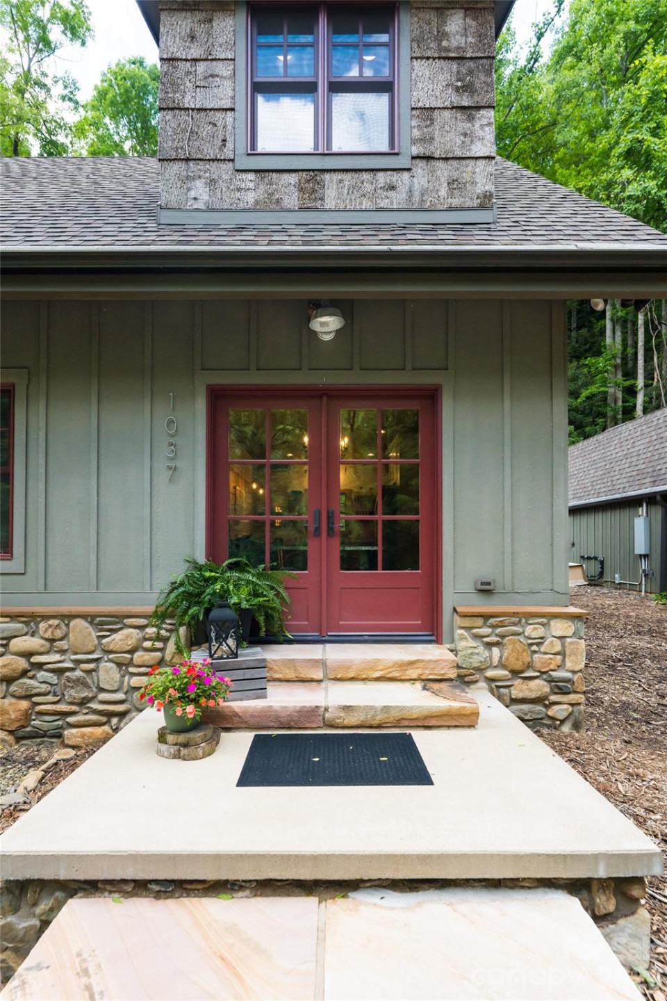 1037 Newberry Creek Road - Photo 19