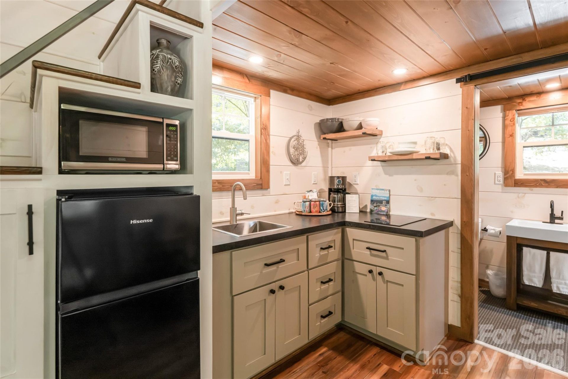 1037 Newberry Creek Road - Photo 35