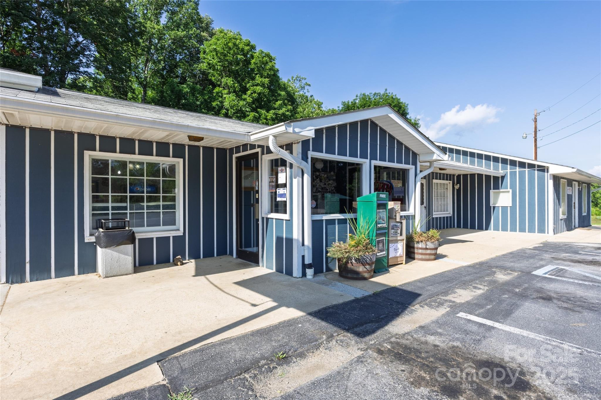 6306 Pigeon Road - Photo 2