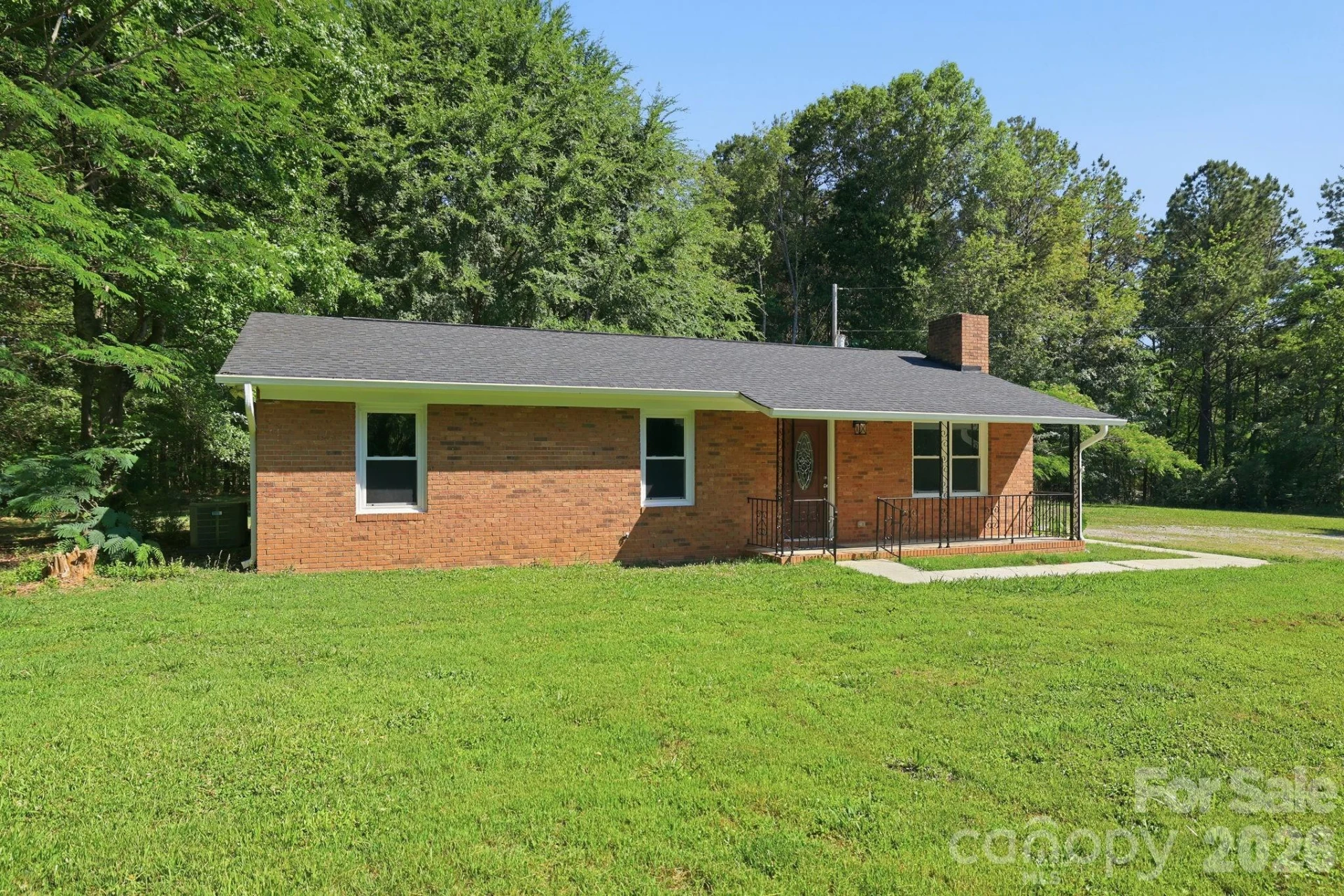 1108 Willoughby Road - Photo 2