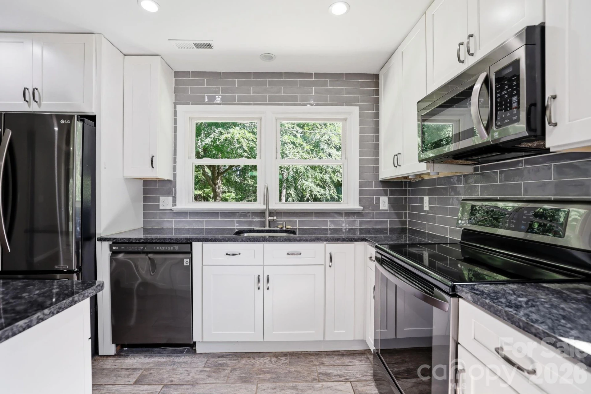 1108 Willoughby Road - Photo 16
