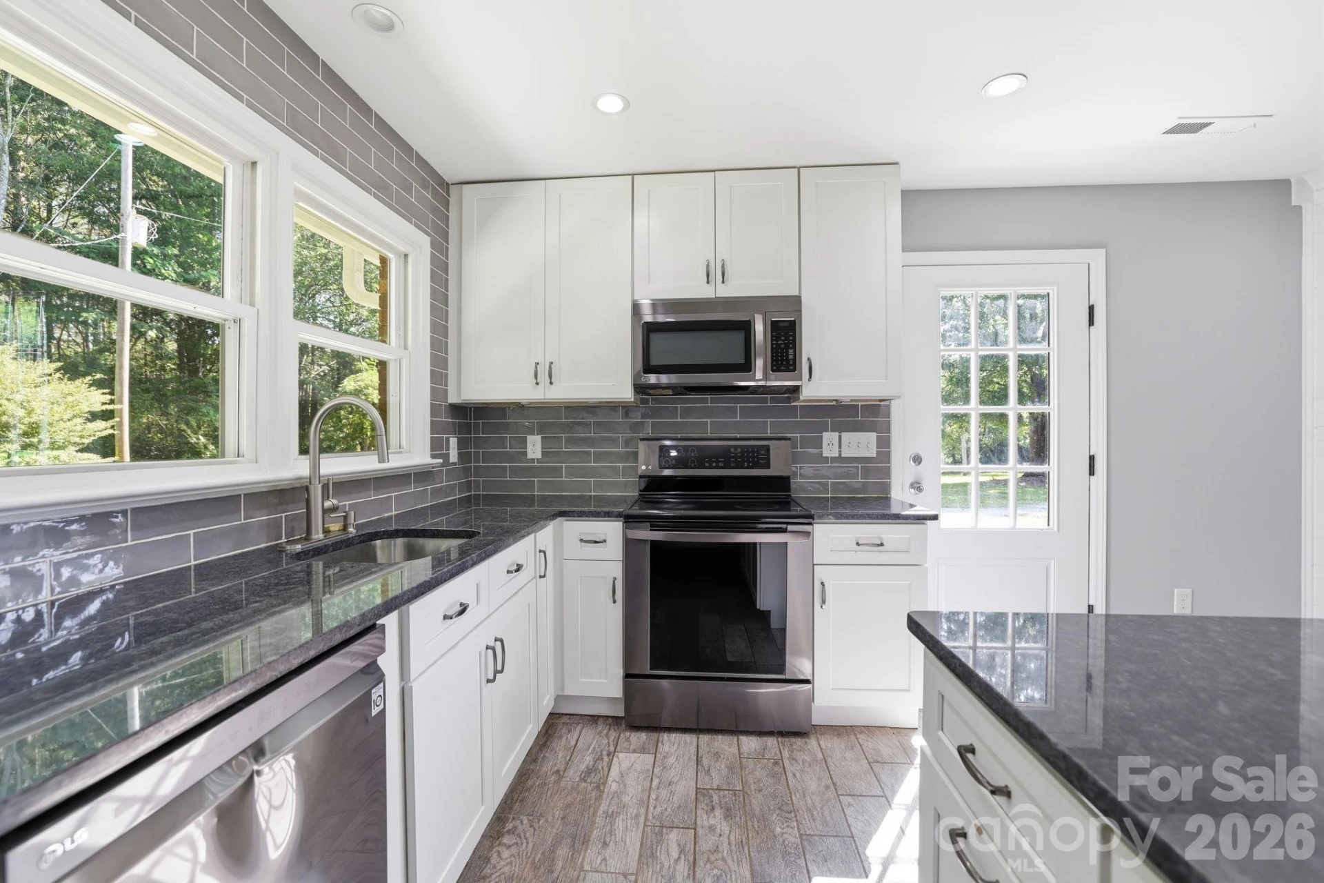 1108 Willoughby Road - Photo 17