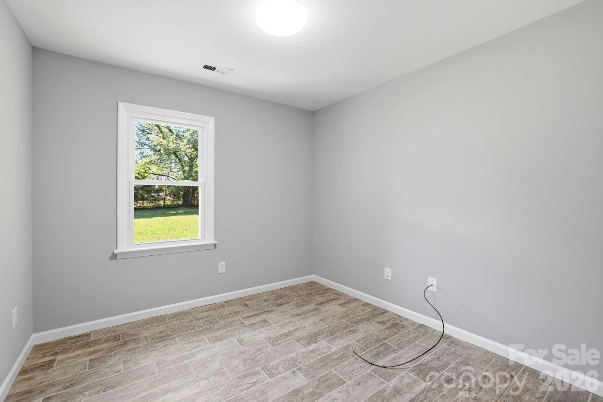 1108 Willoughby Road - Photo 4