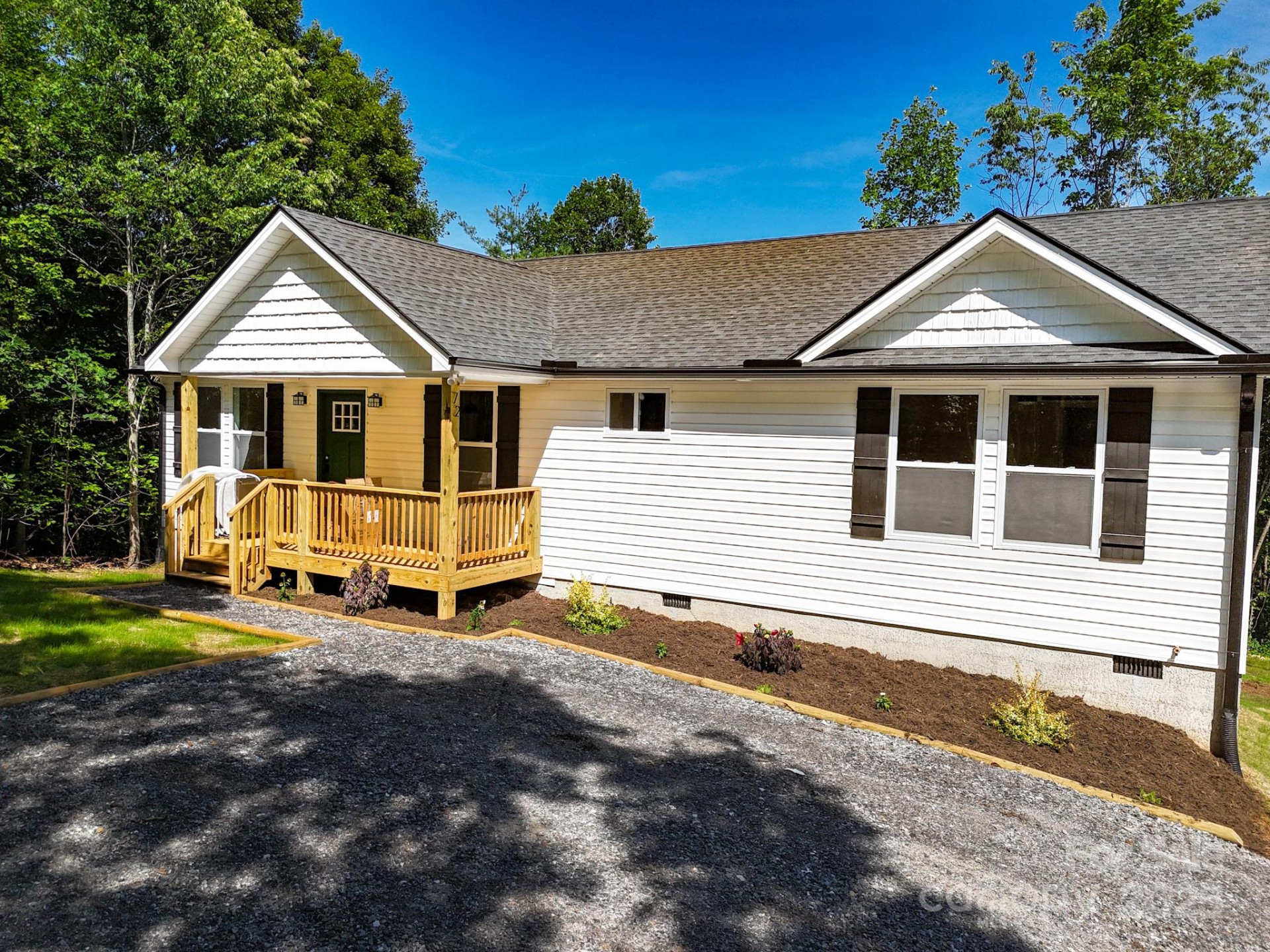 72 Carolyn Drive - Photo 2
