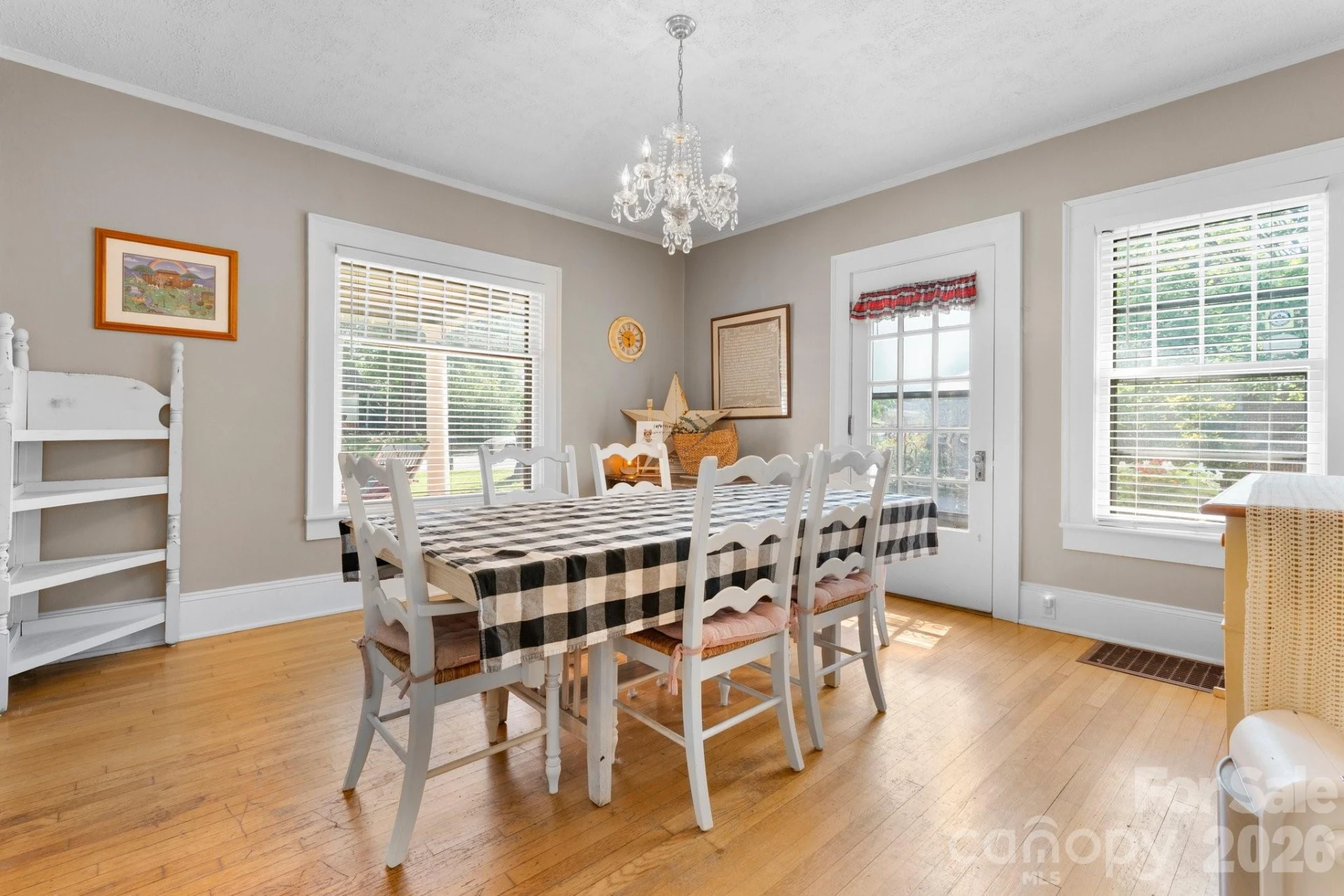 313 Main Street - Photo 8