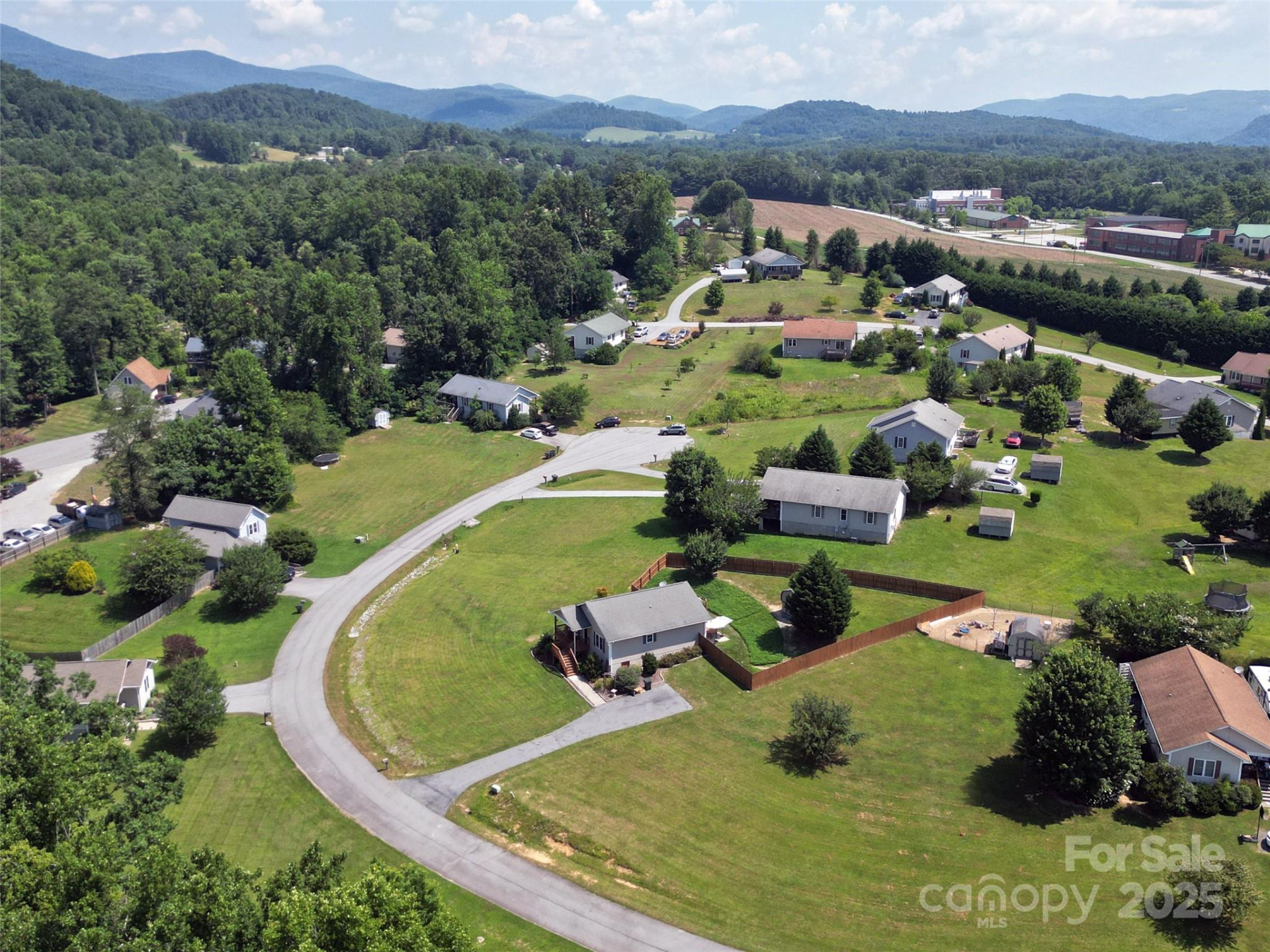 94 May Apple Drive - Photo 37