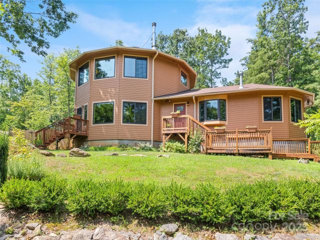 2675 Holbert Cove Road, Saluda, NC, 28773