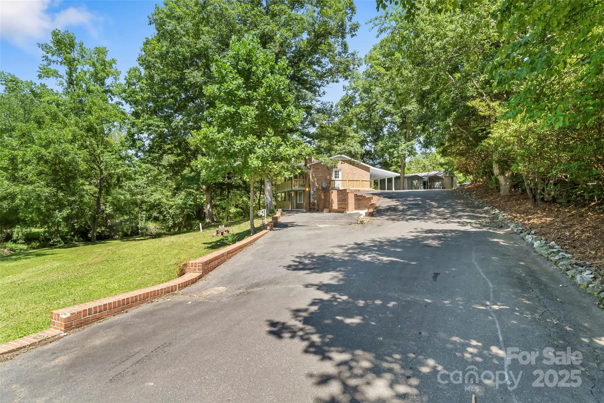 103 Emorywood Drive - Photo 2
