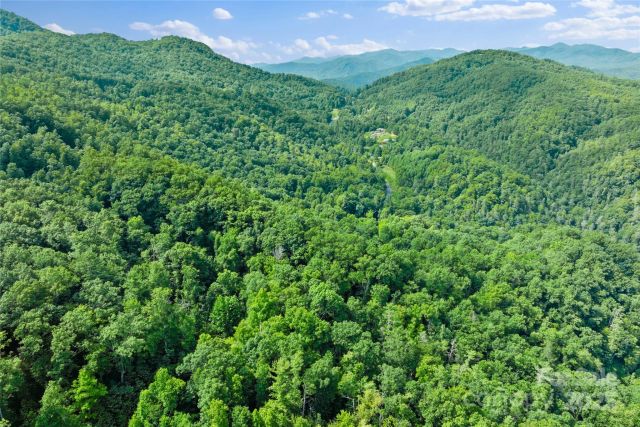 TBD Bear River Lodge Trail, Marshall, NC, 28753