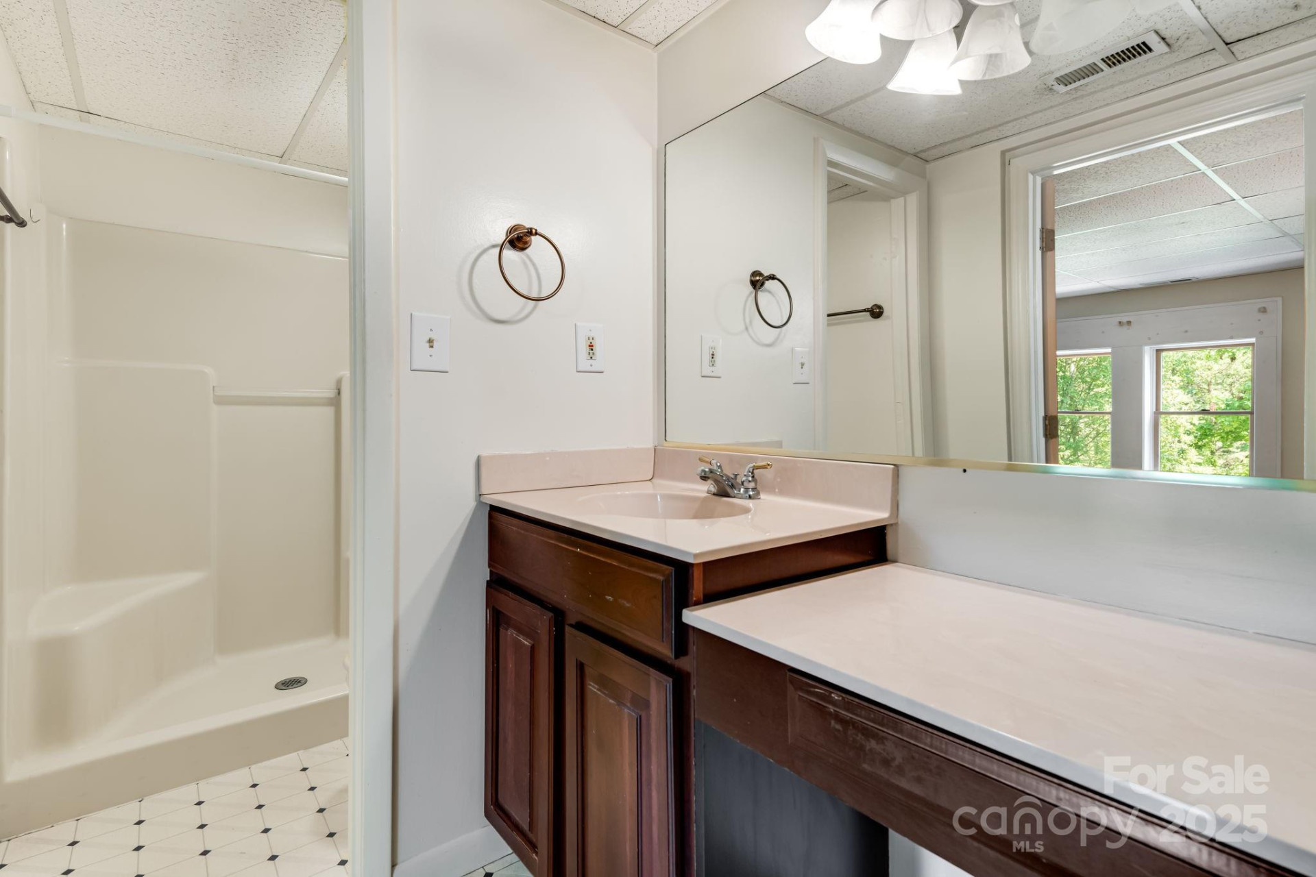 1360 Jupiter Road - Photo 25