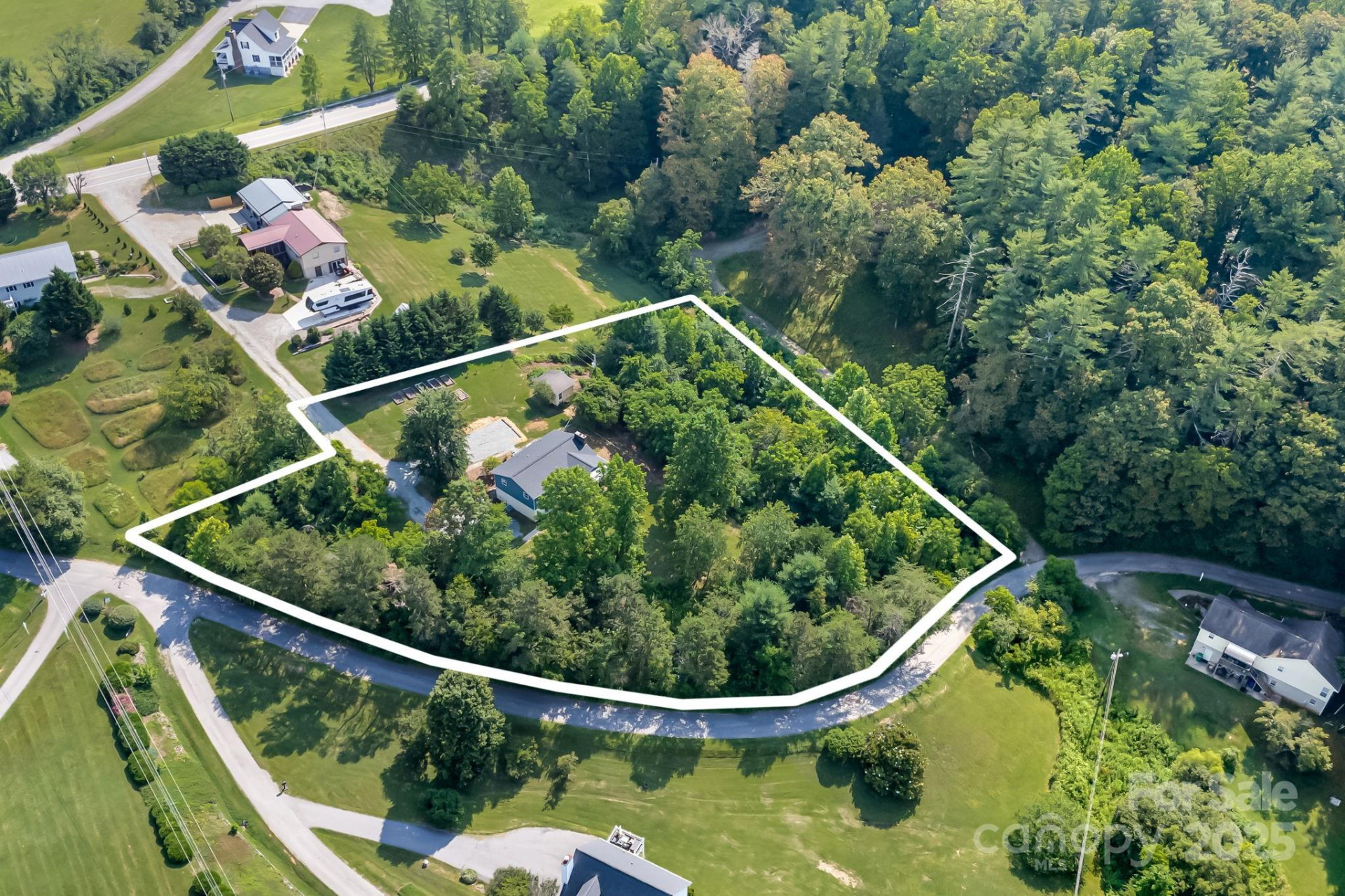 1360 Jupiter Road - Photo 4