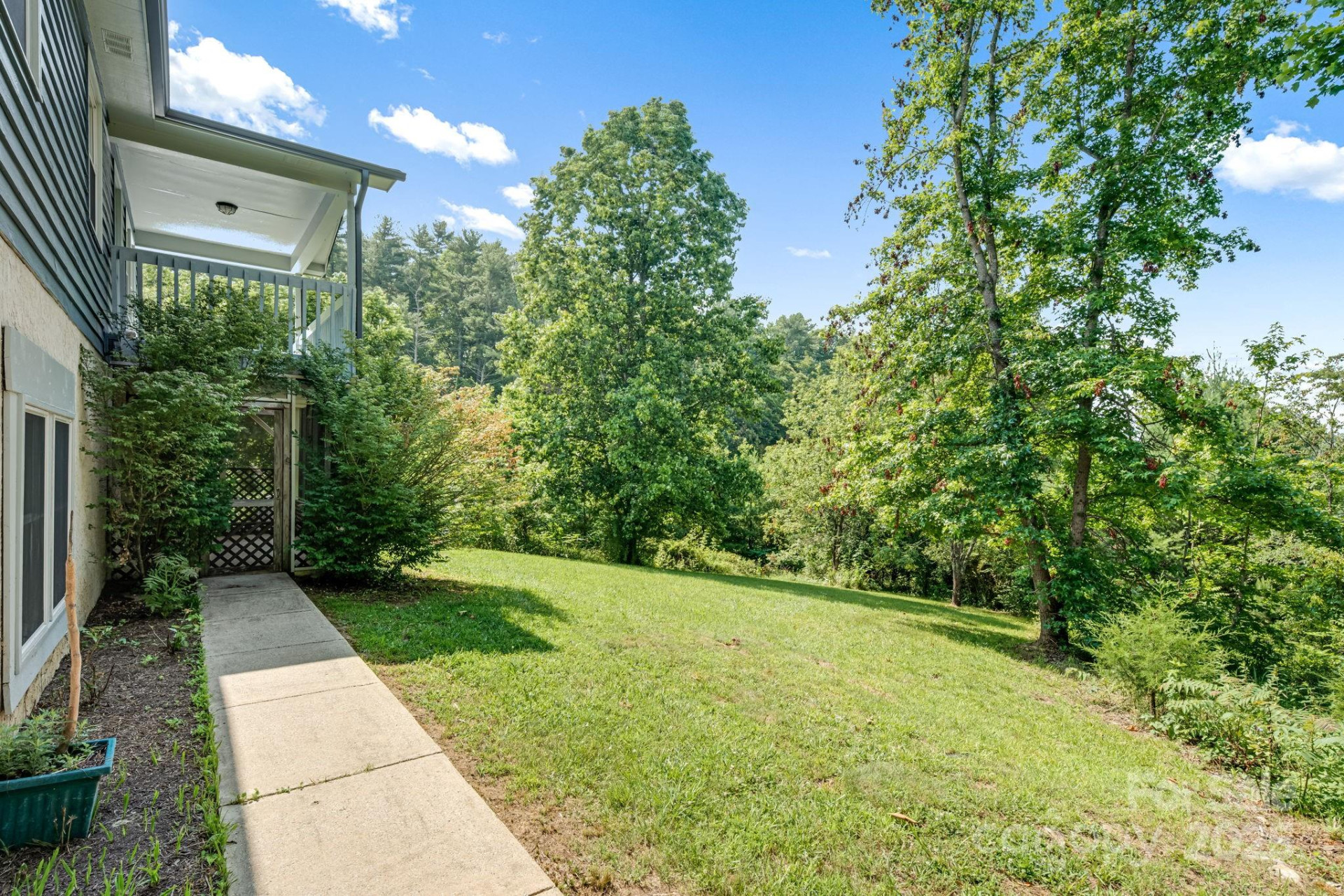 1360 Jupiter Road - Photo 31
