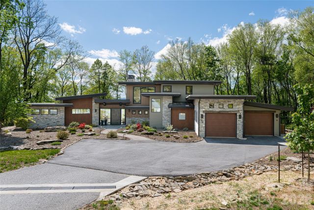 94A Laurel Ledge Way