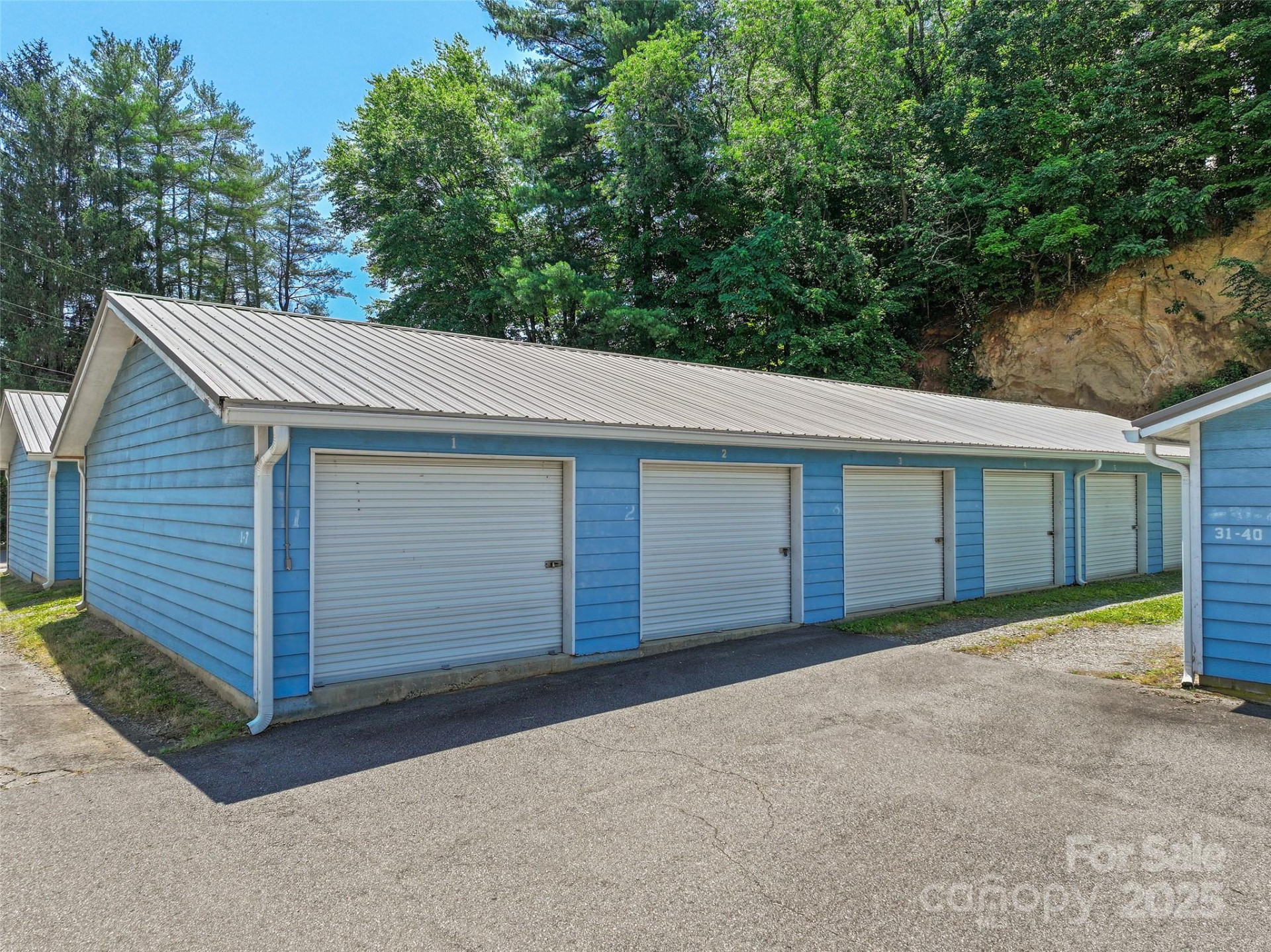 8275 Carolina Boulevard - Photo 14