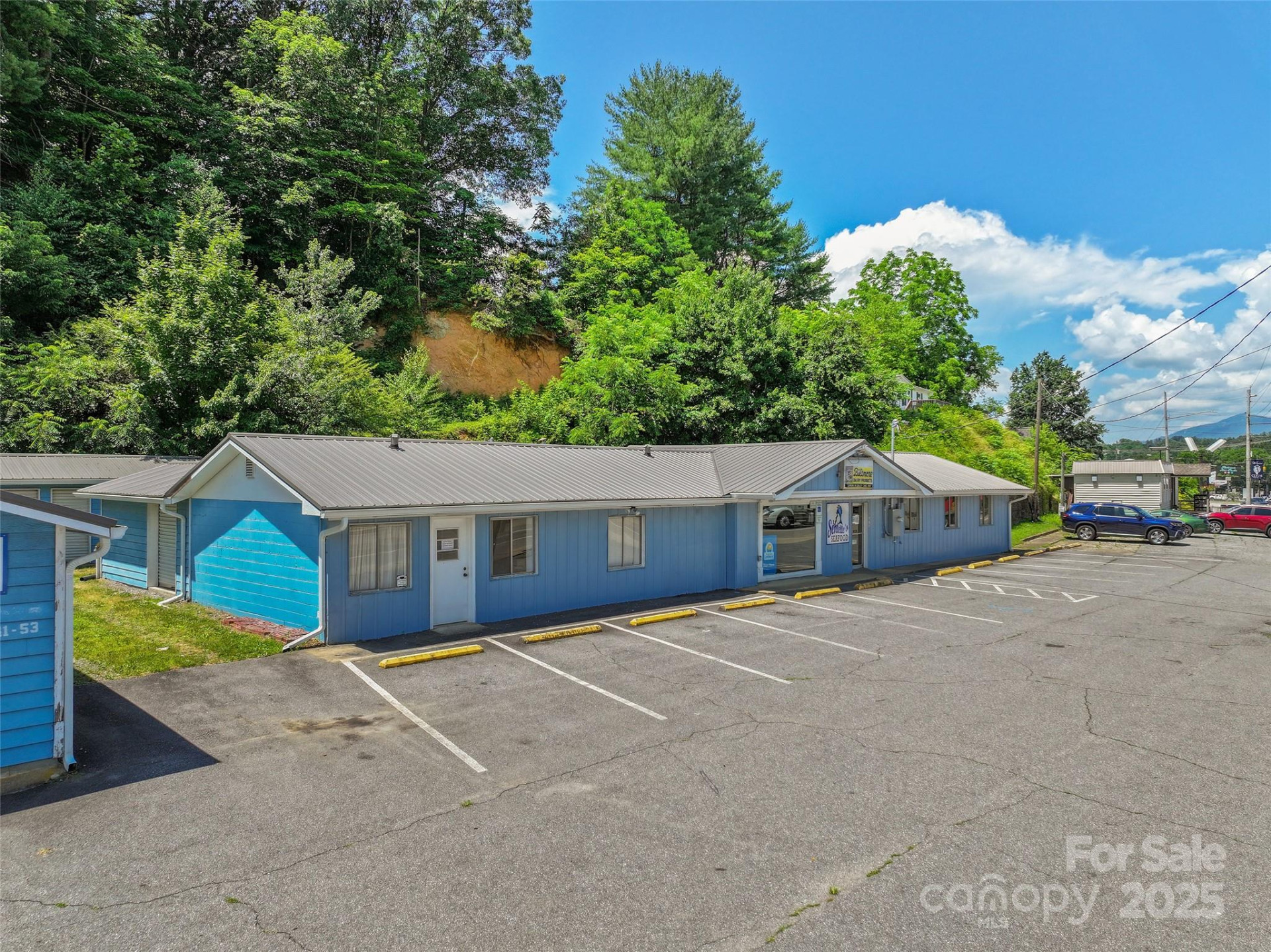 8275 Carolina Boulevard - Photo 15