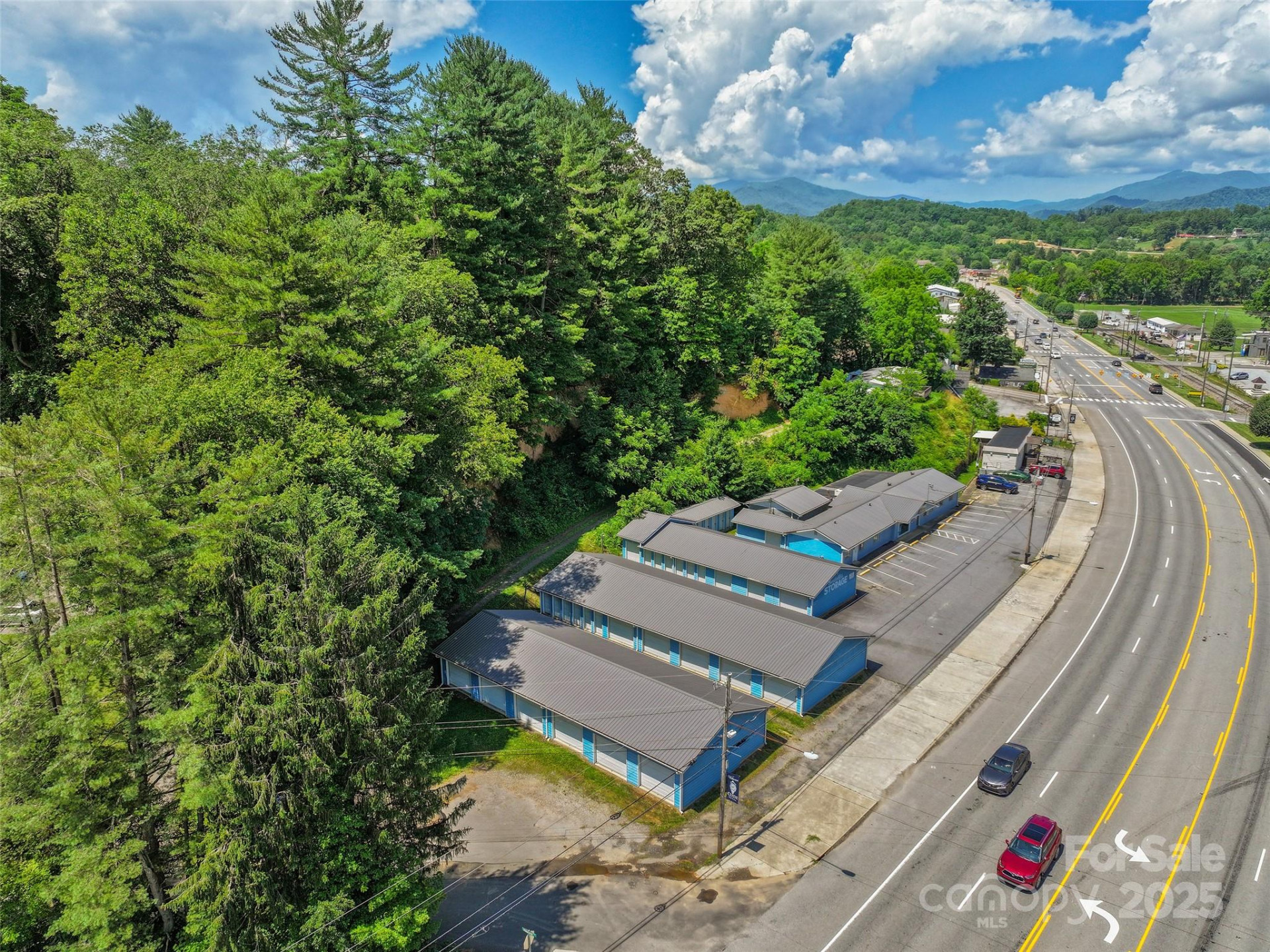 8275 Carolina Boulevard - Photo 4