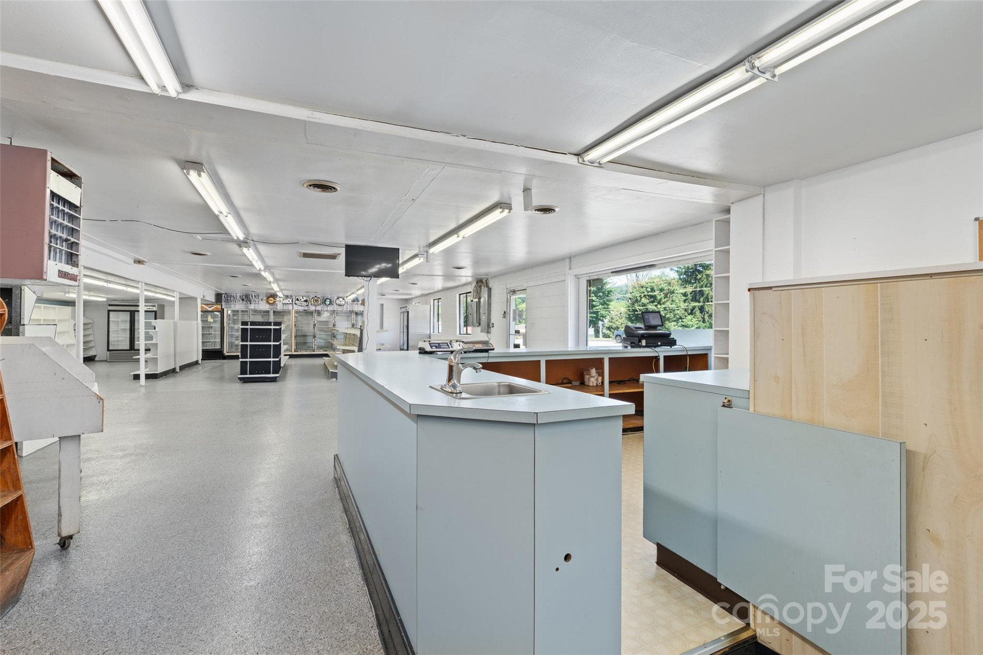 8275 Carolina Boulevard - Photo 34