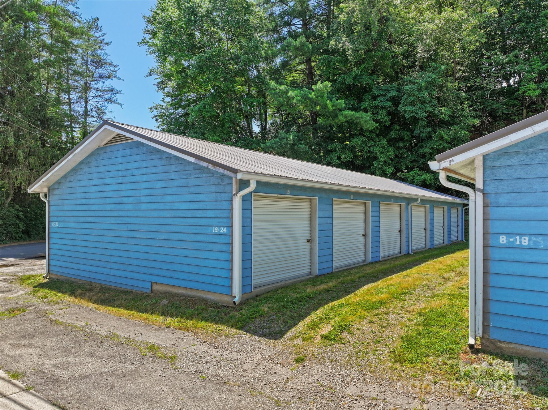 8275 Carolina Boulevard - Photo 8