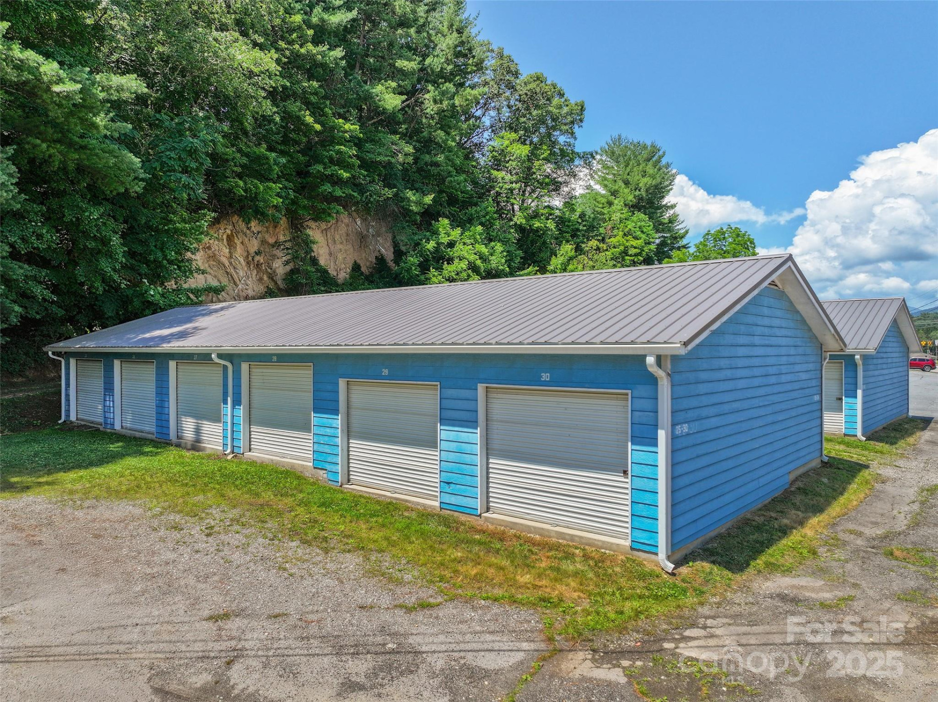 8275 Carolina Boulevard - Photo 9