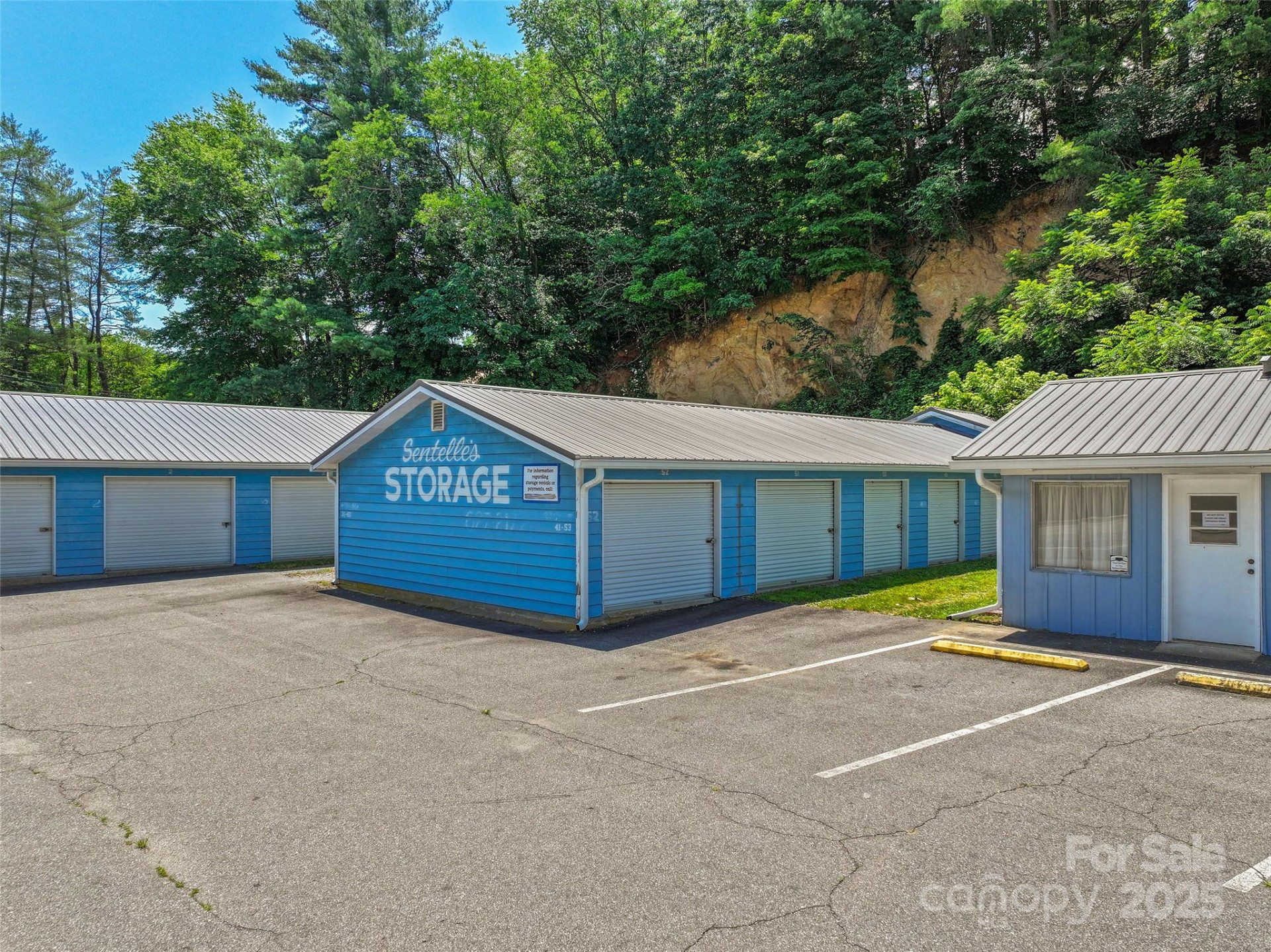 8275 Carolina Boulevard - Photo 10