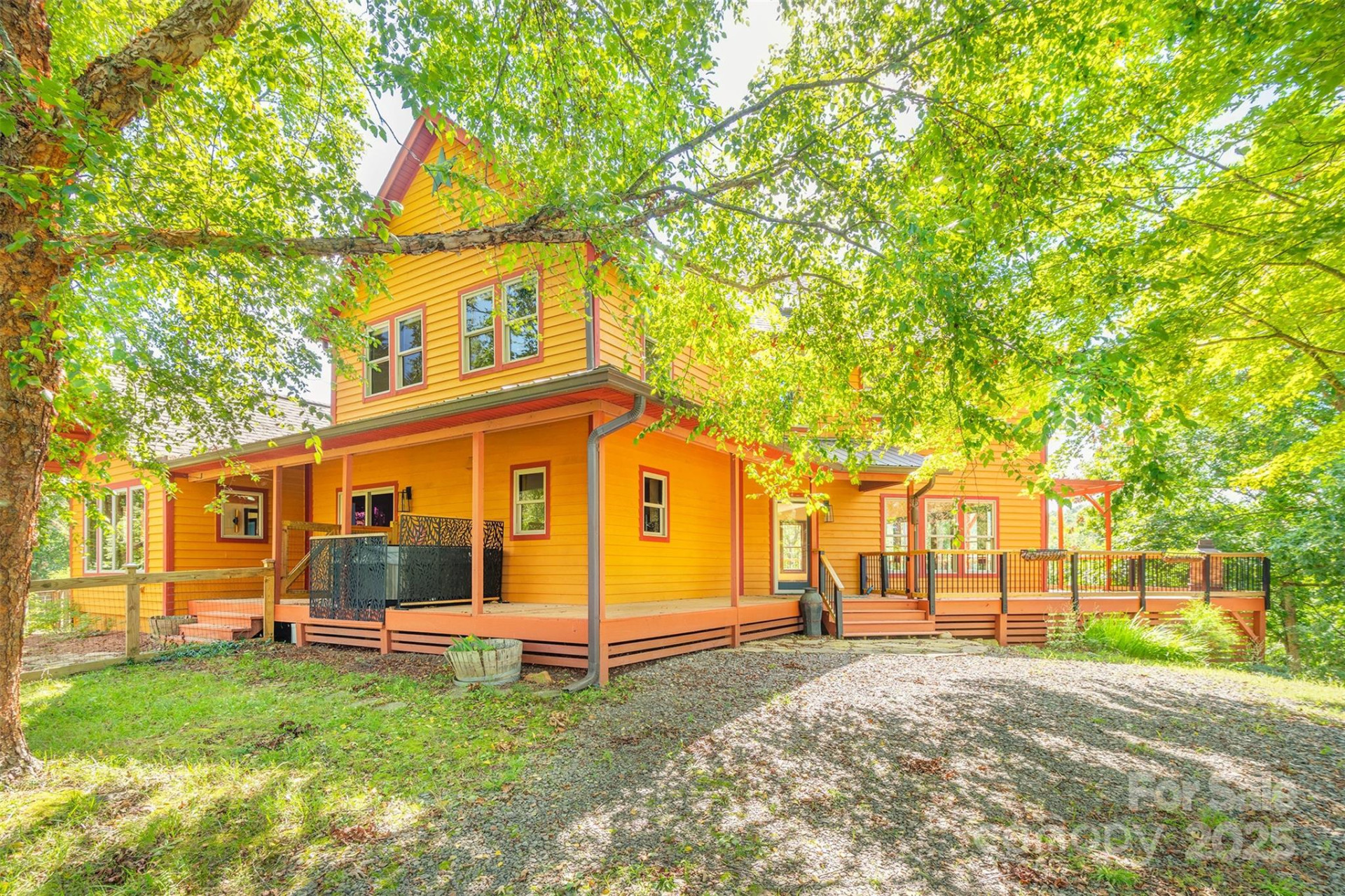 15 Mountain Tea Lane