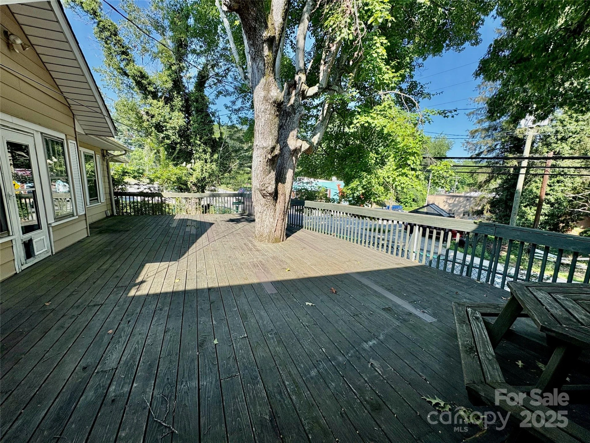 40 Brownwood Avenue - Photo 19