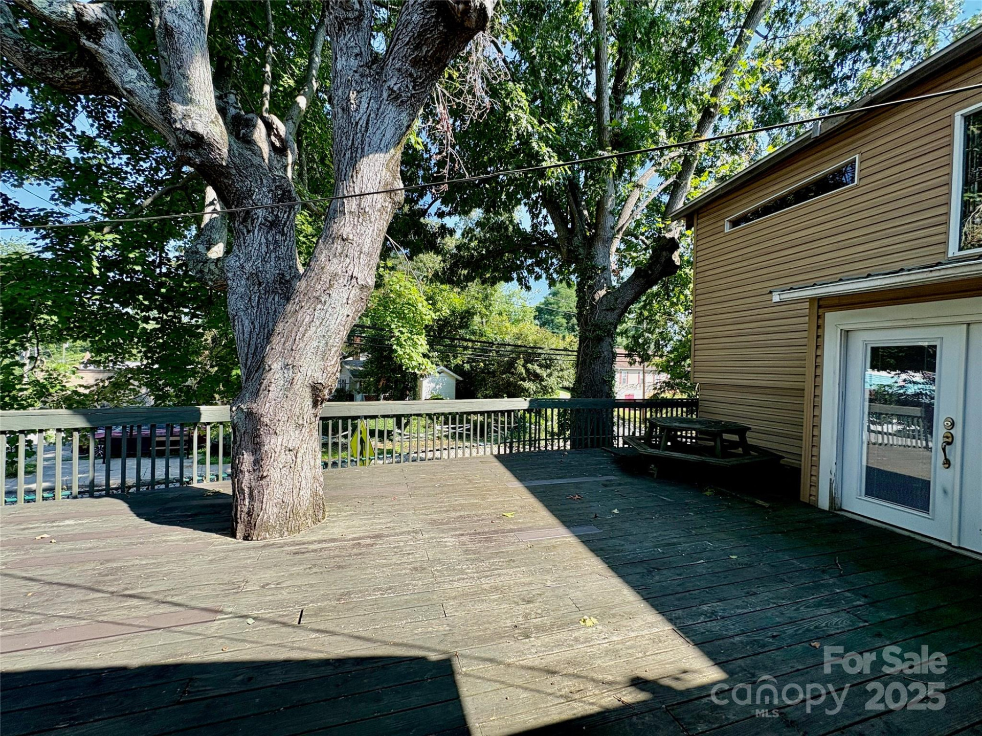 40 Brownwood Avenue - Photo 21