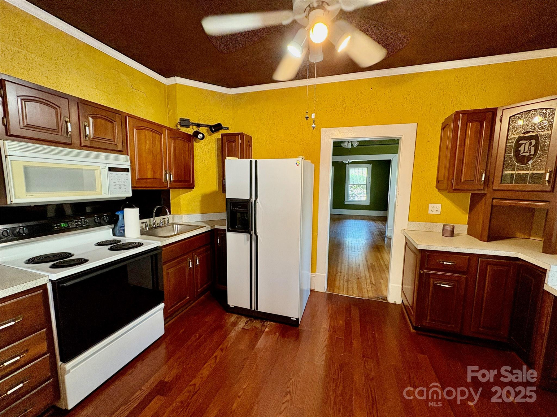 40 Brownwood Avenue - Photo 9