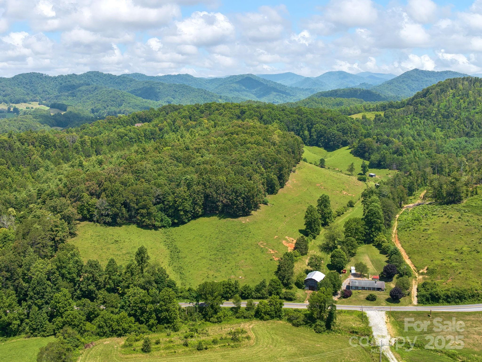 821 Crooked Creek Road - Photo 3
