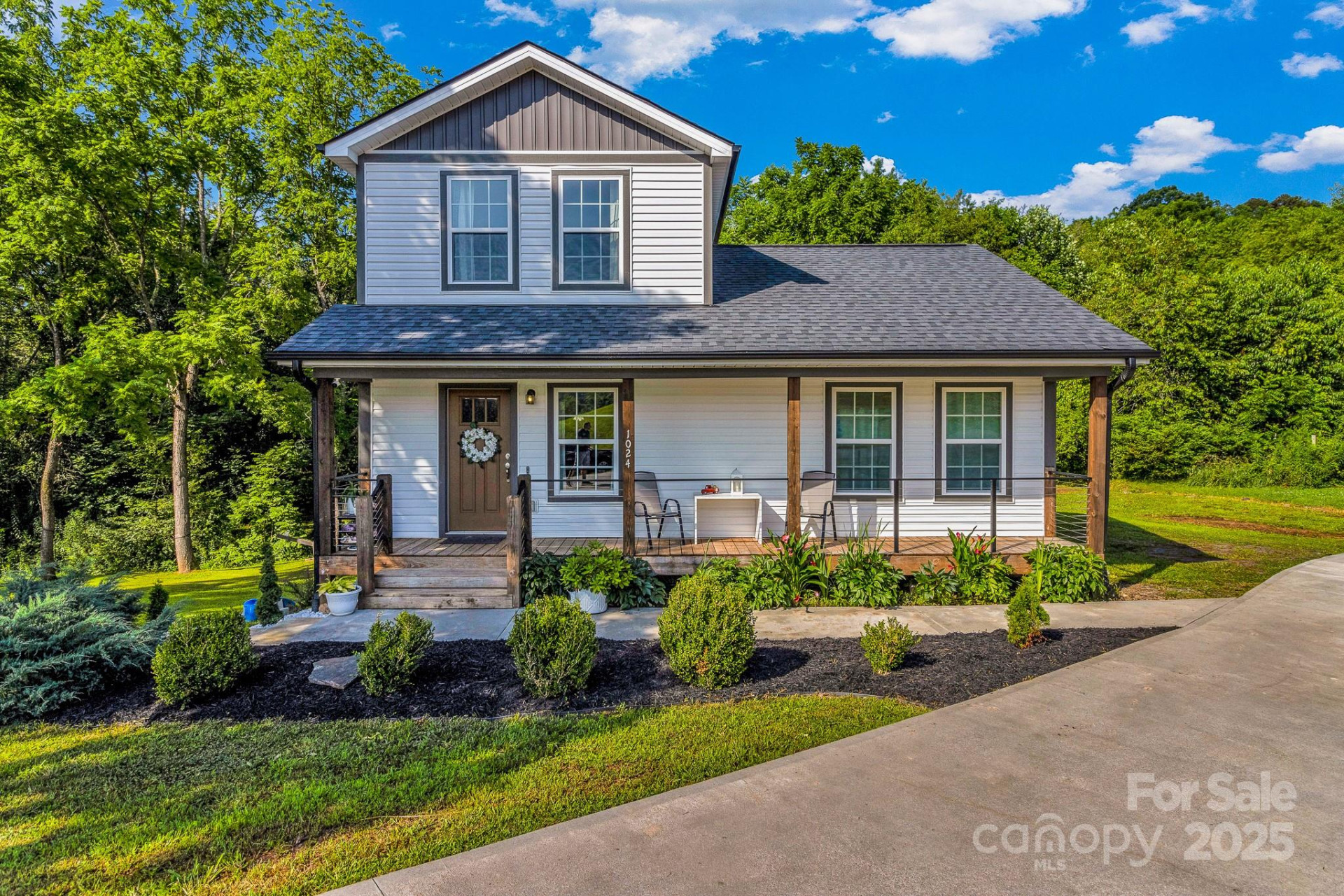 1024 Bear Creek Road - Photo 2