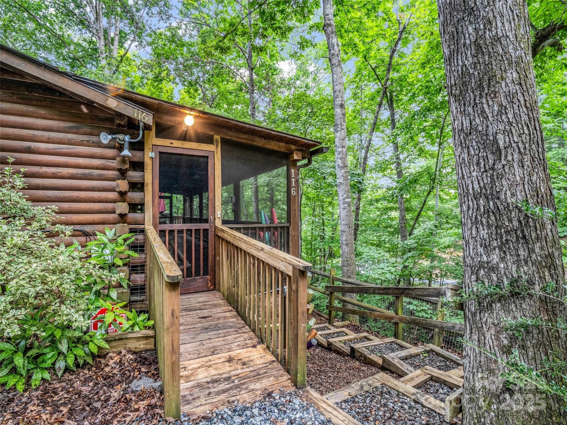 116 Chalet Road - Photo 4