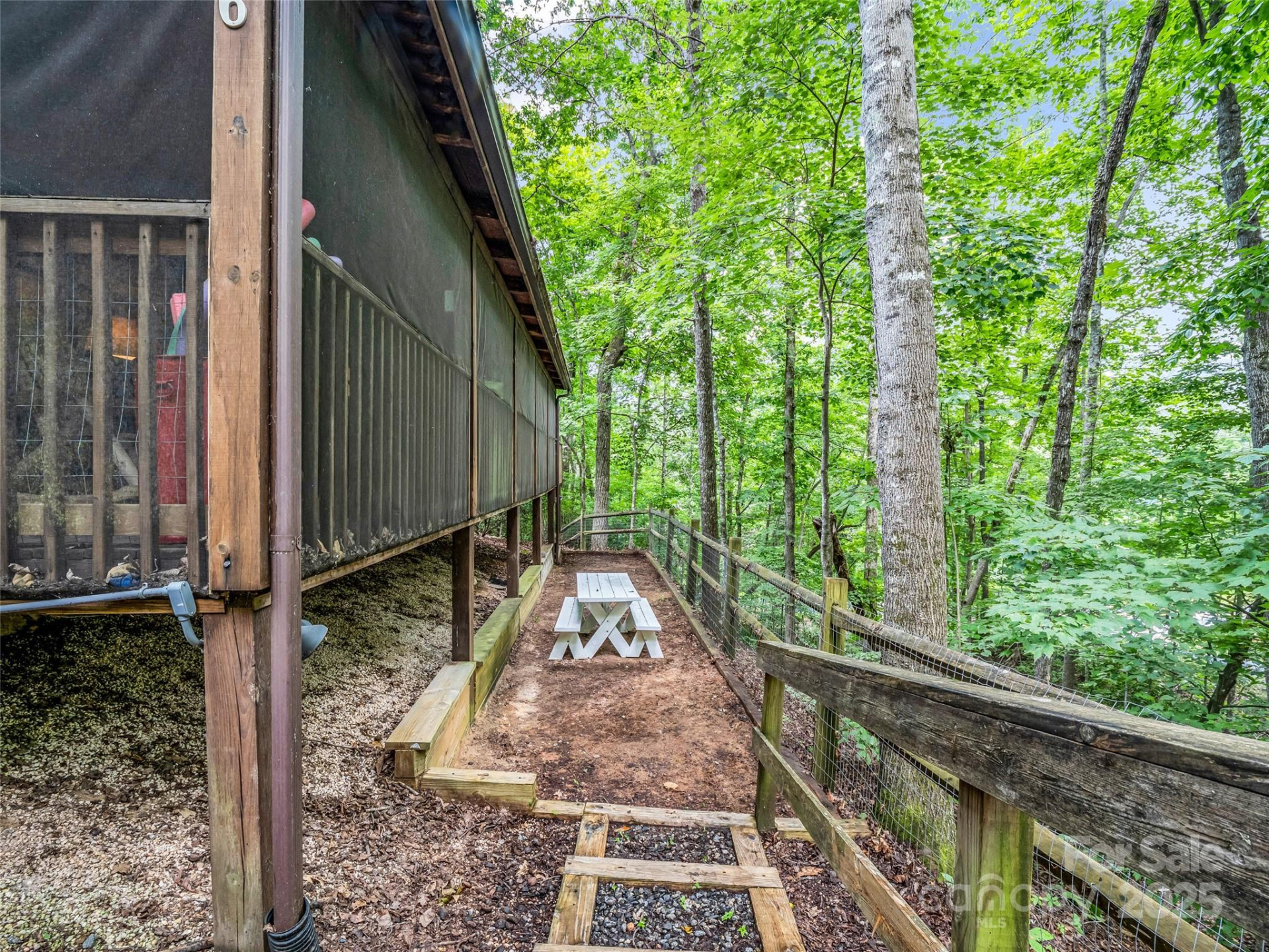 116 Chalet Road - Photo 5