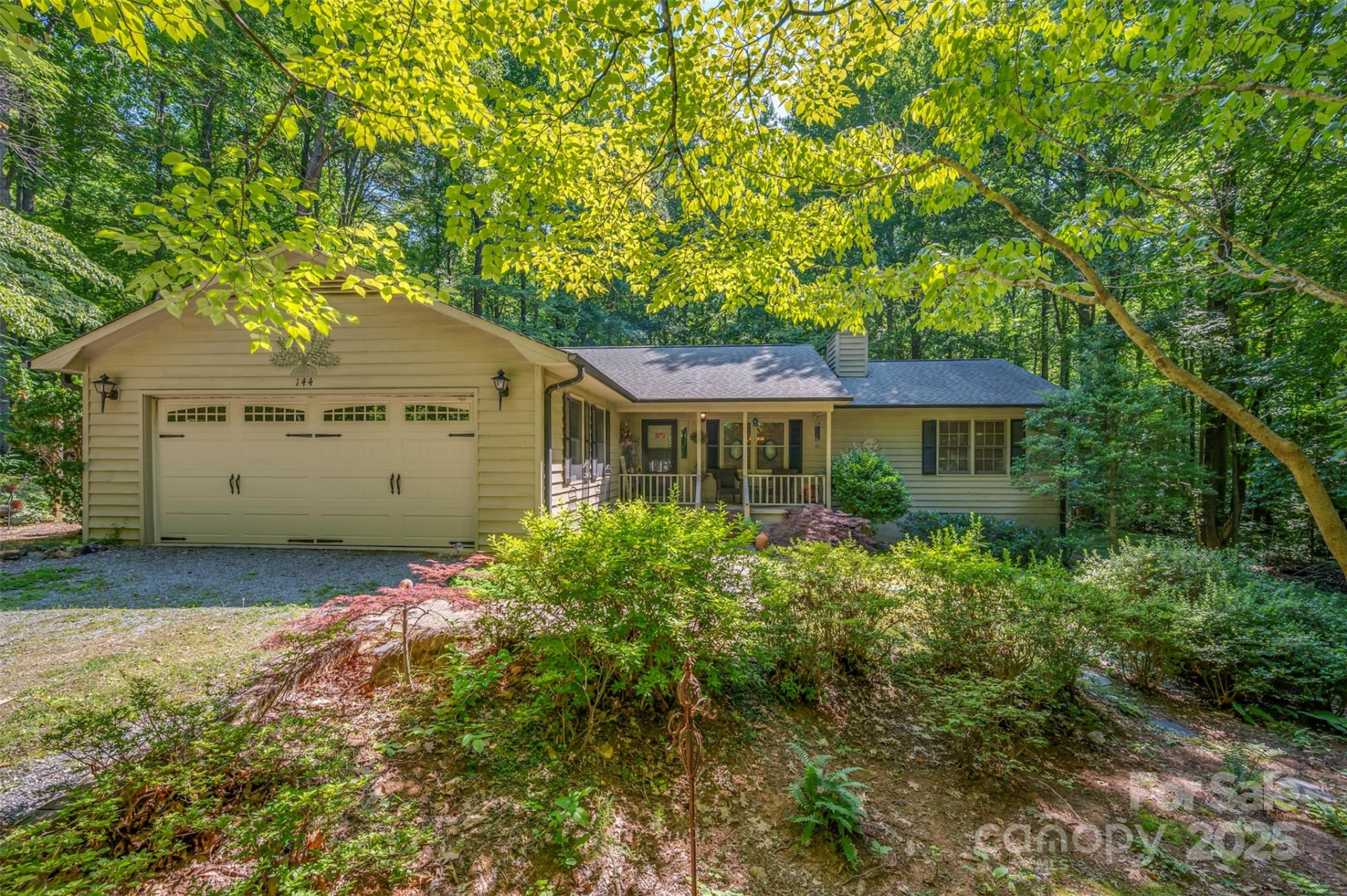 144 Beechwood Drive - Photo 3