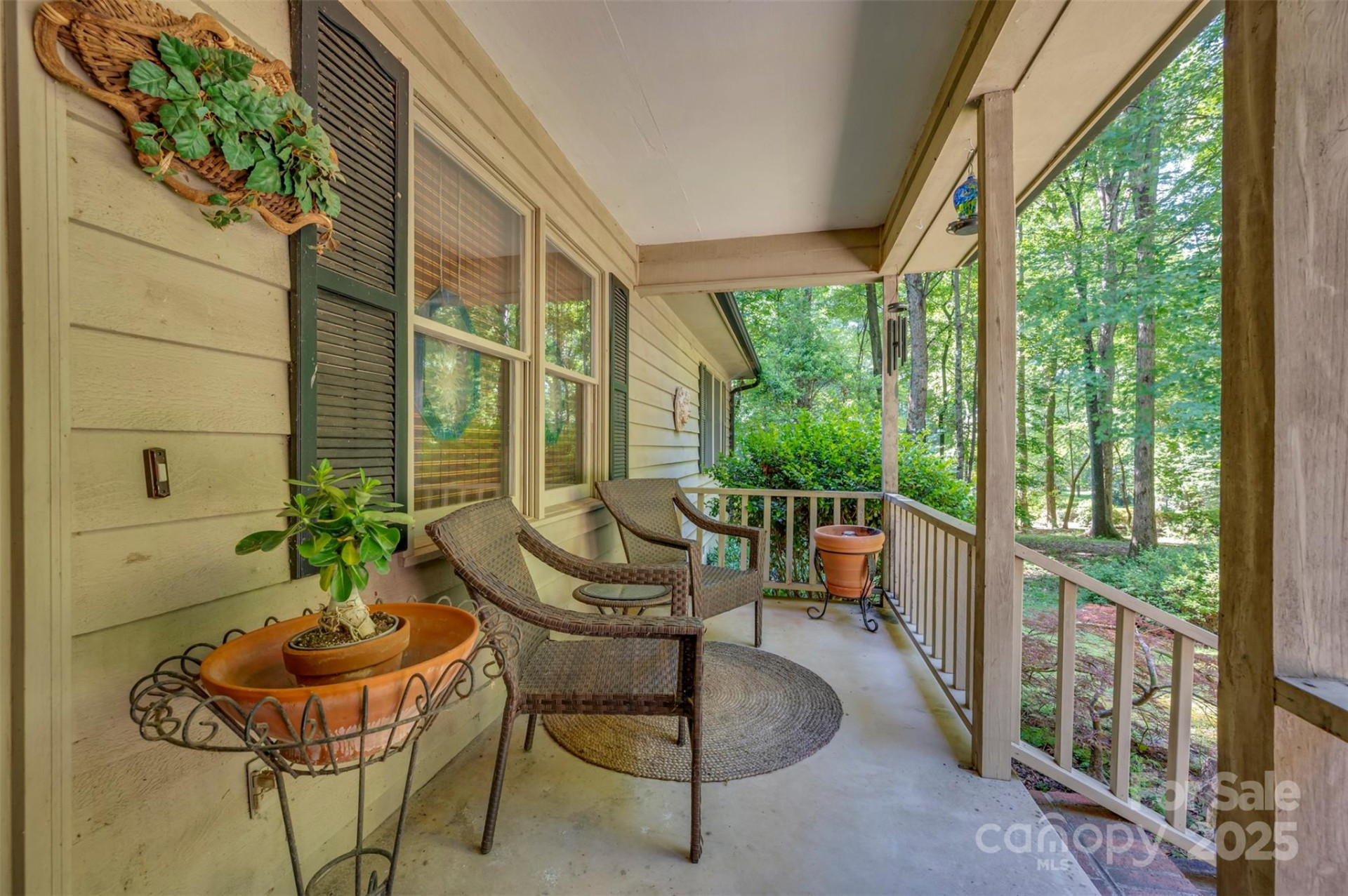 144 Beechwood Drive - Photo 4