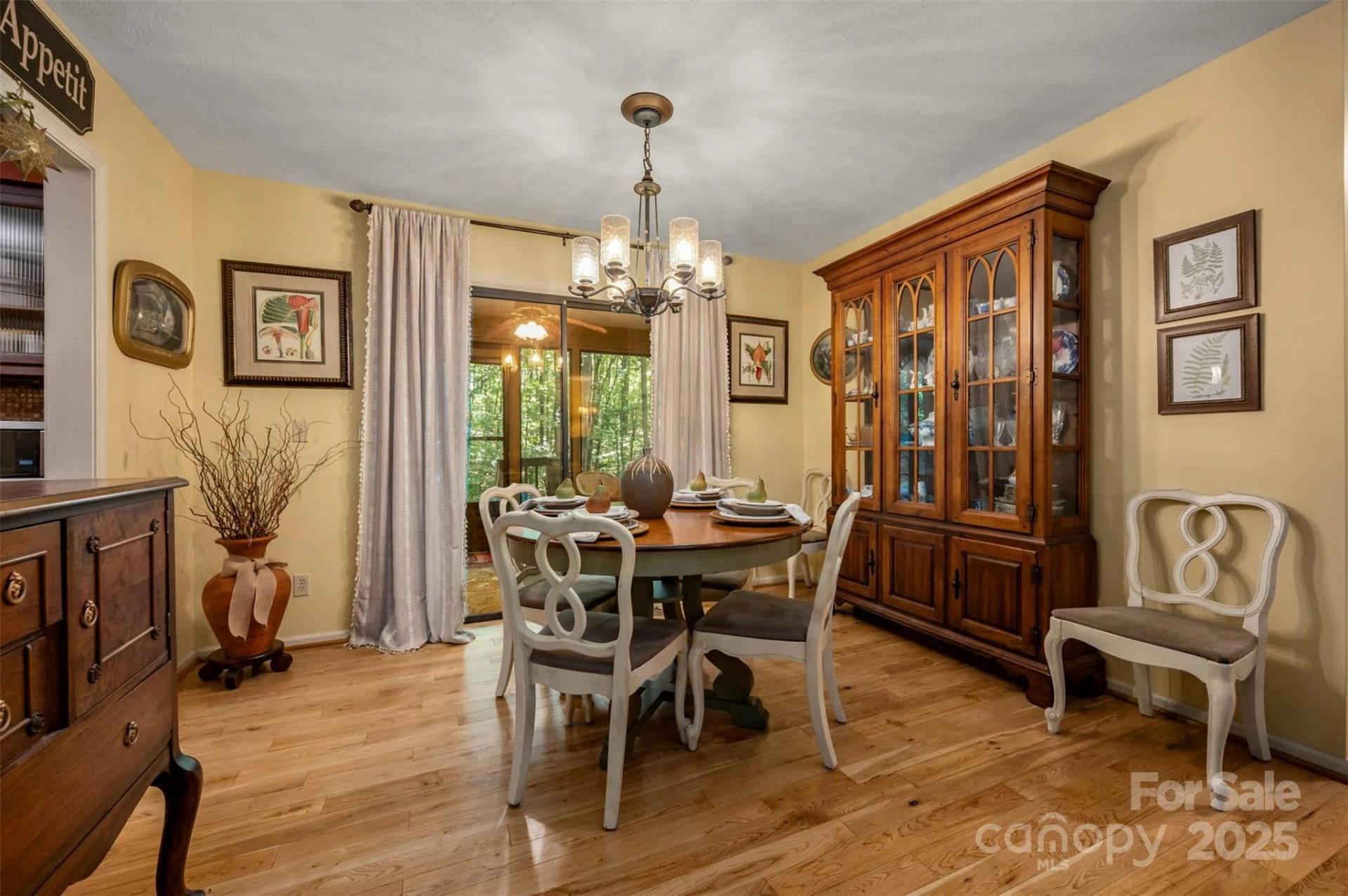 144 Beechwood Drive - Photo 9