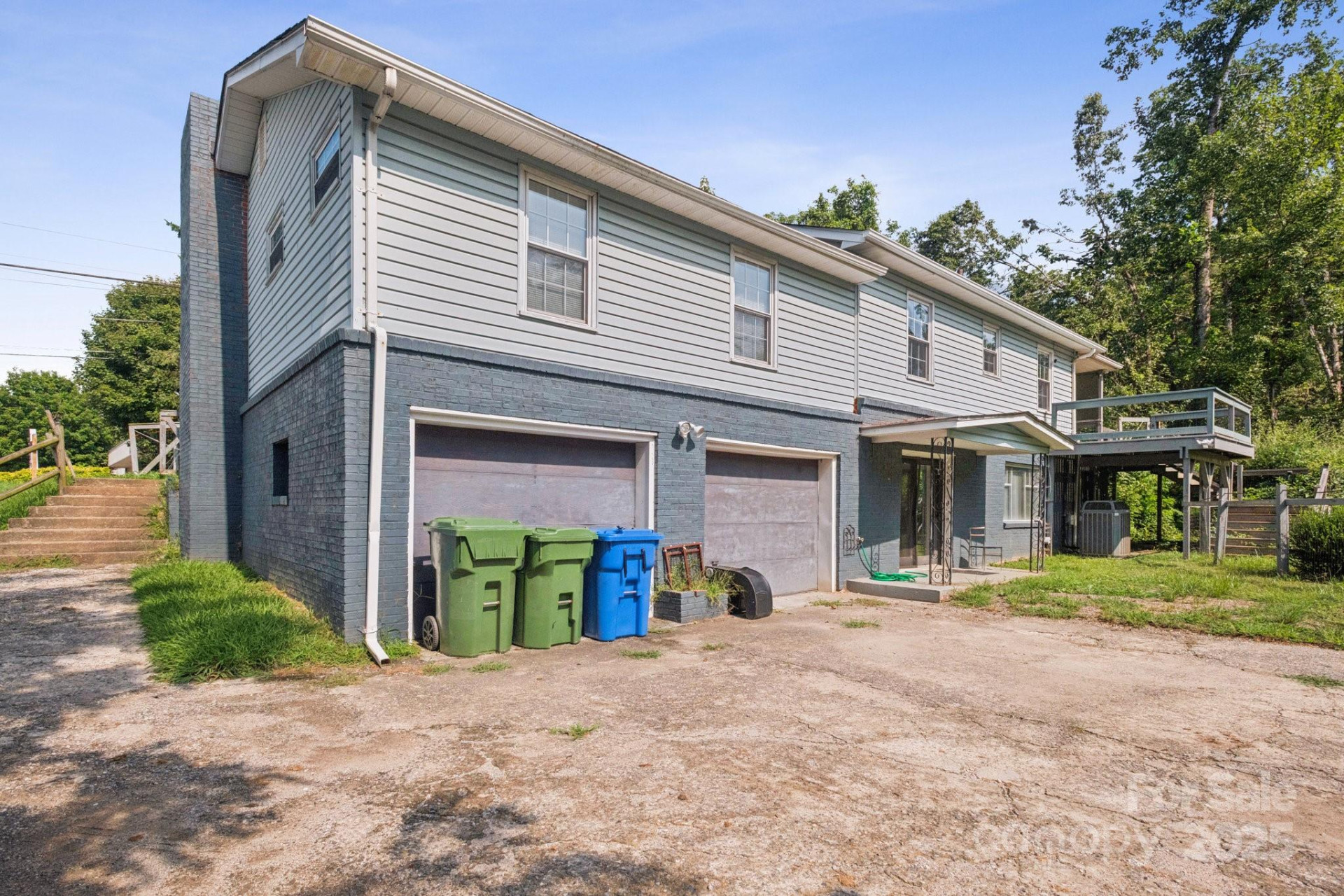 379 Louisiana Avenue - Photo 2