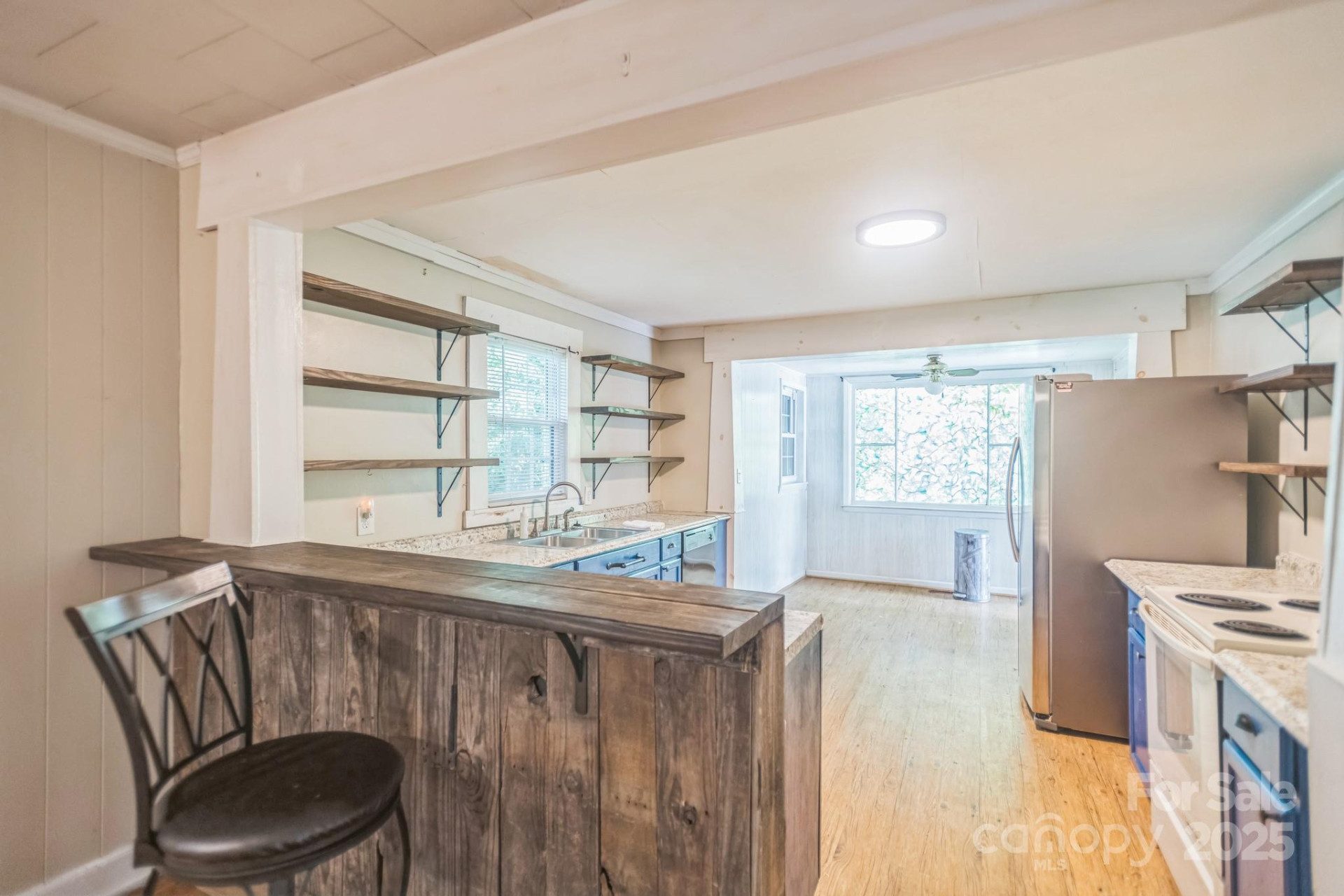 379 Louisiana Avenue - Photo 13