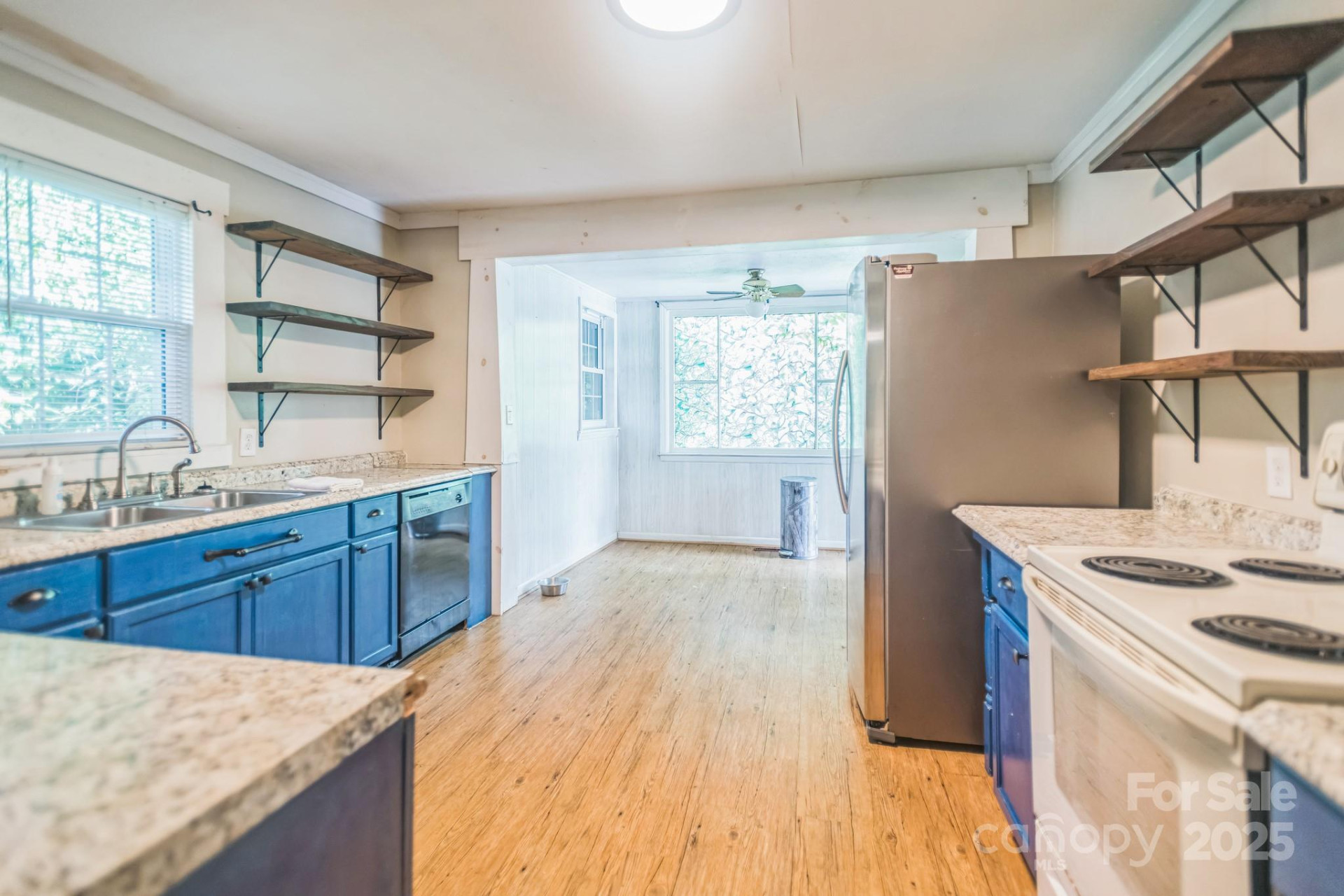 379 Louisiana Avenue - Photo 7