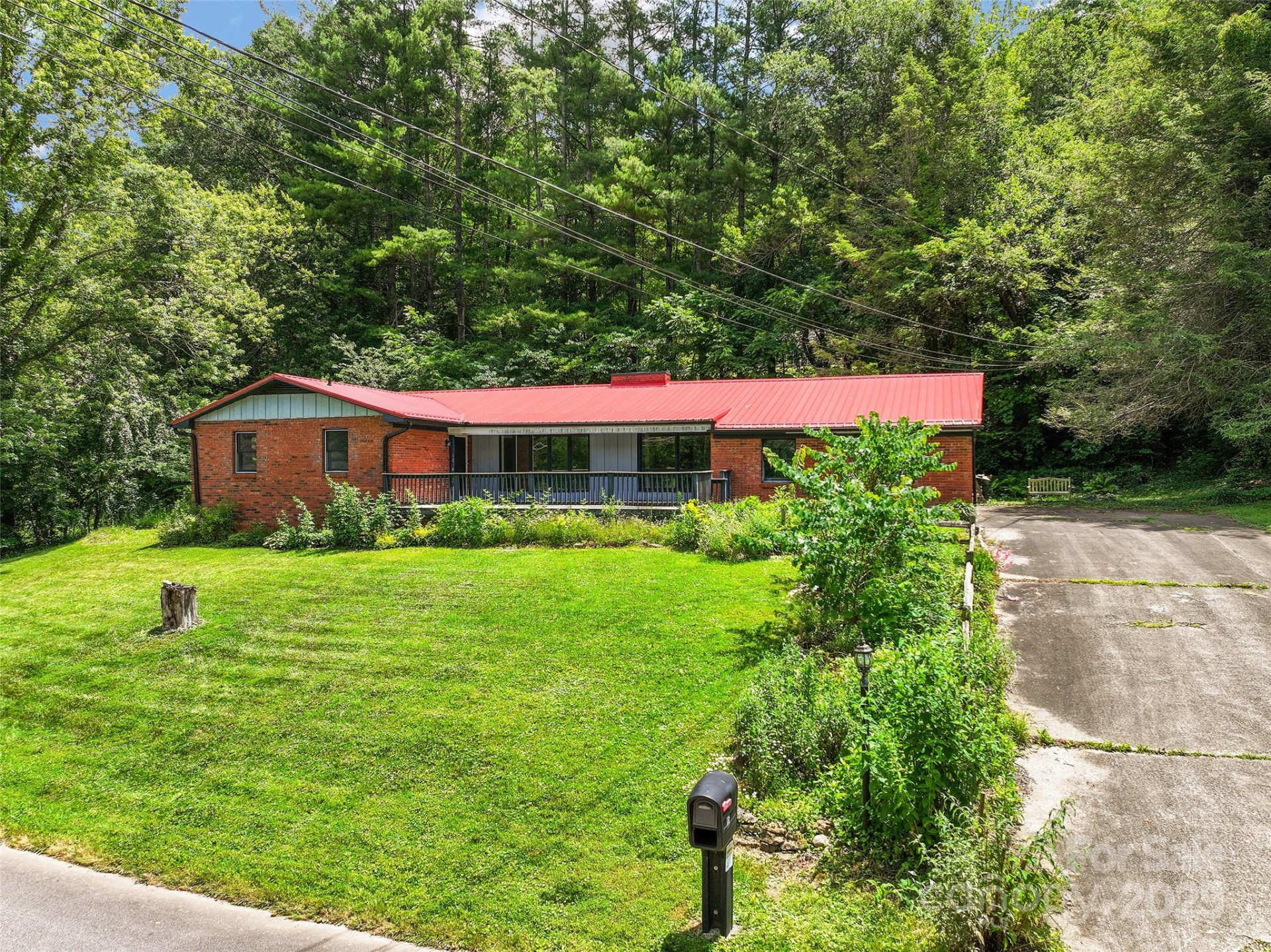 71 Auburn Park Drive - Photo 2