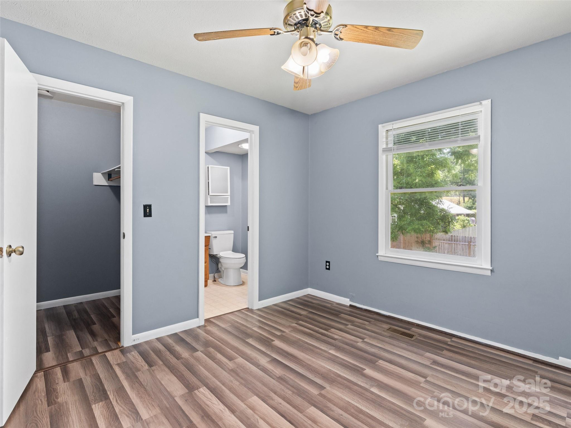 228 Hyatt Street - Photo 12
