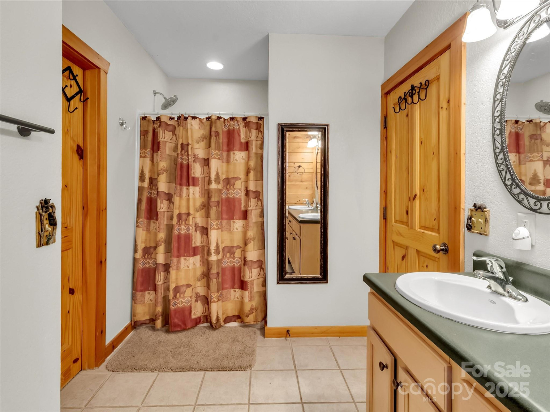 1064 Point Of View Drive - Photo 18