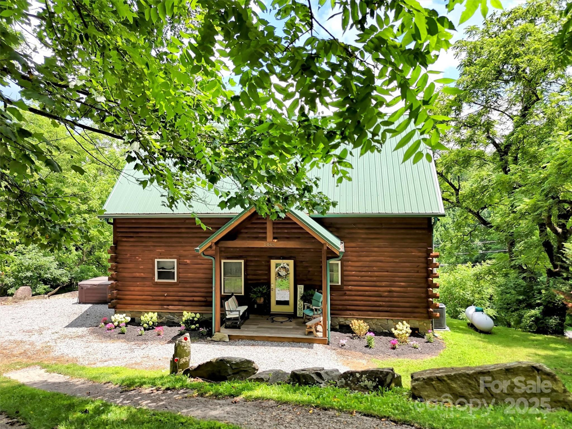 1064 Point Of View Drive - Photo 27