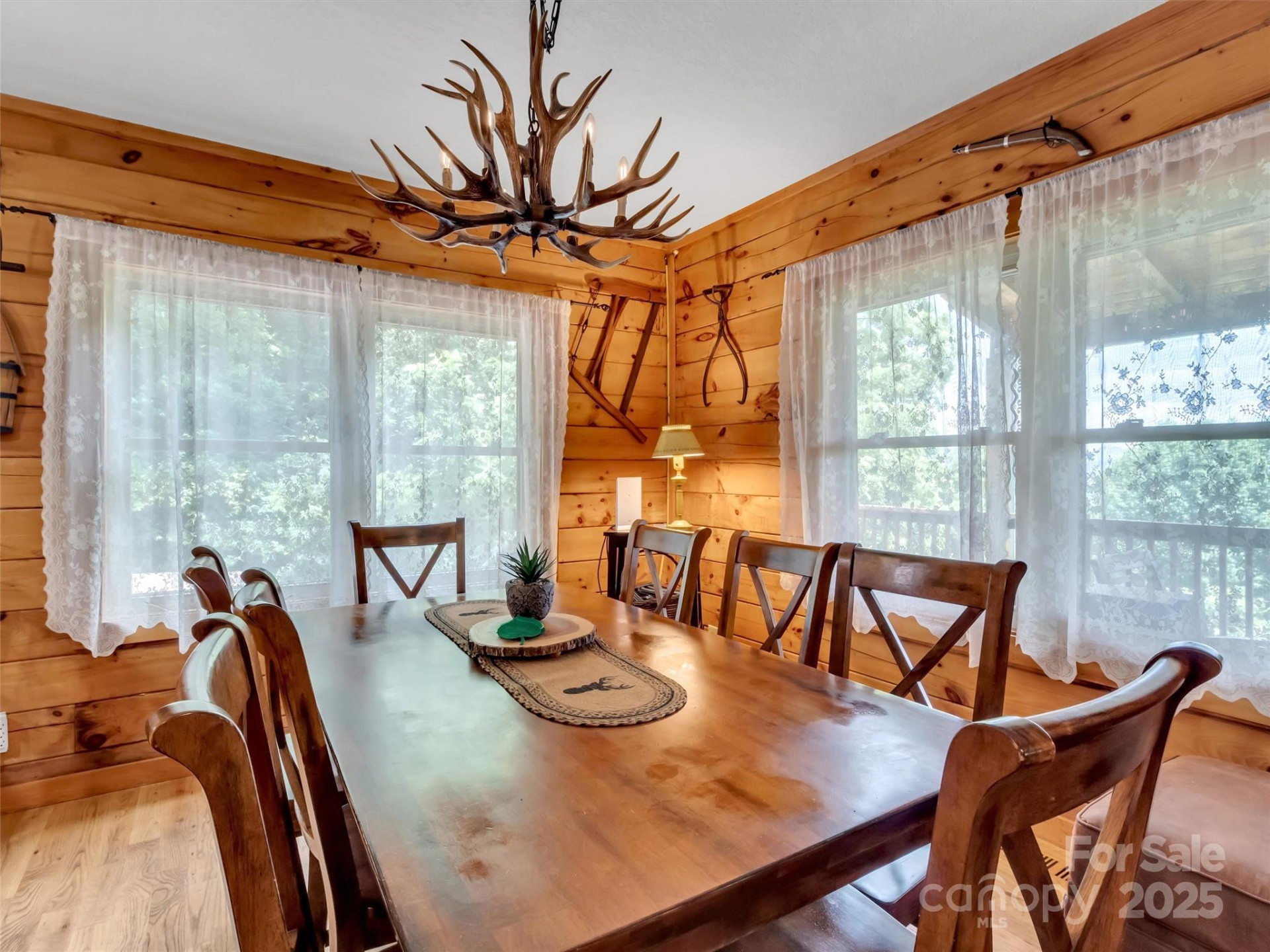 1064 Point Of View Drive - Photo 8